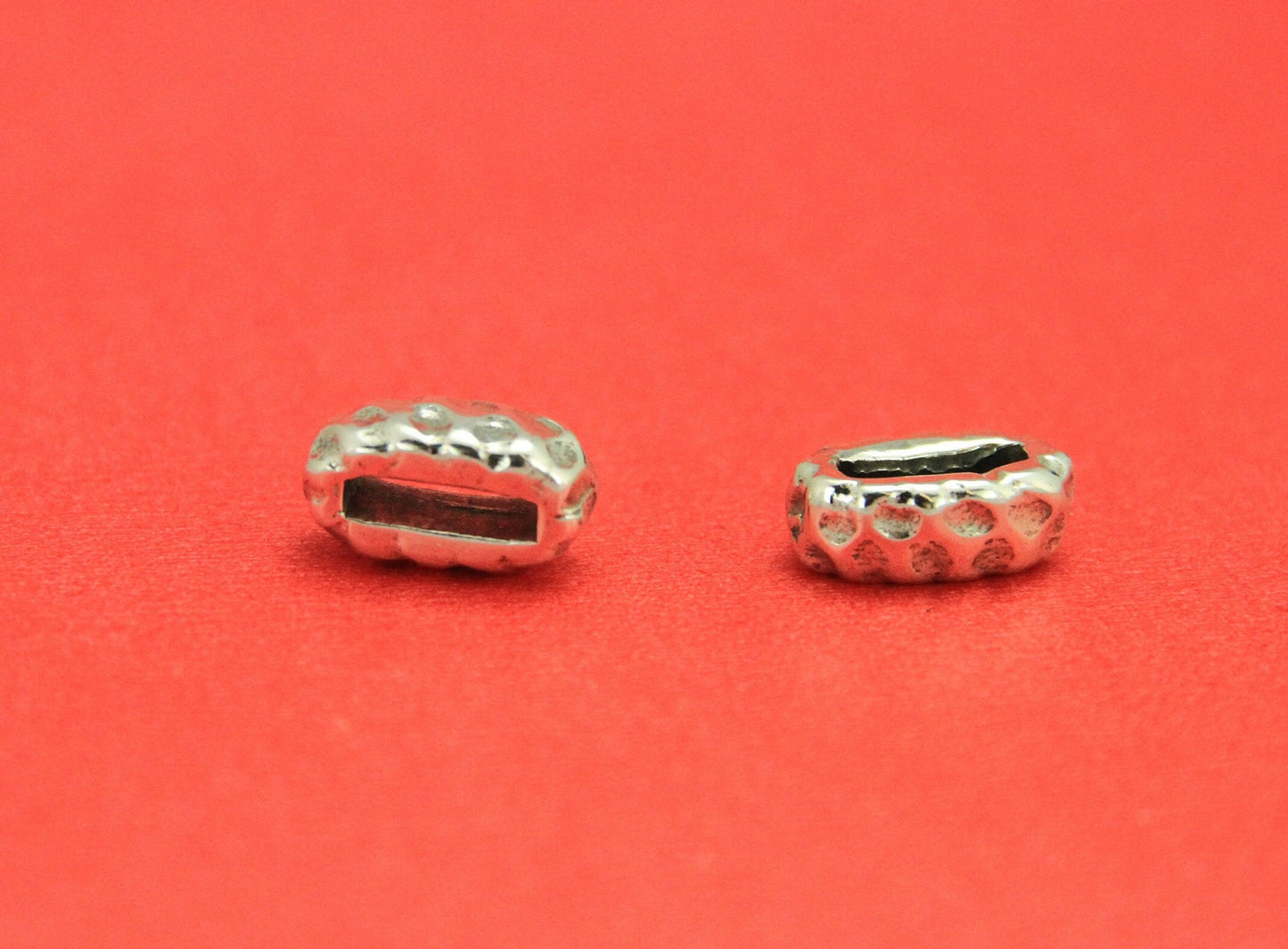 FS0441>>MADE in EUROPE 2 zamak hammered sliders, 10mm flat cord slider, 10mm leather cord slider, zamak sliders, Qty2