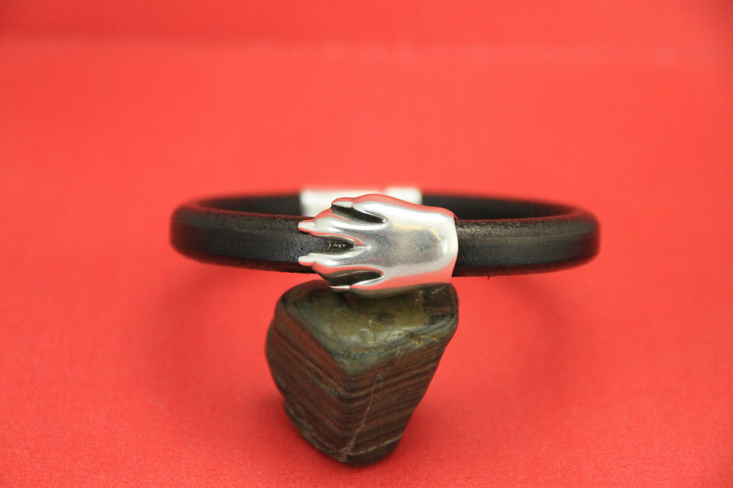 LS0042>> MADE in EUROPE 2 licorice dog paw sliders, licorice paw slider, animal lovers bracelet, Qty2