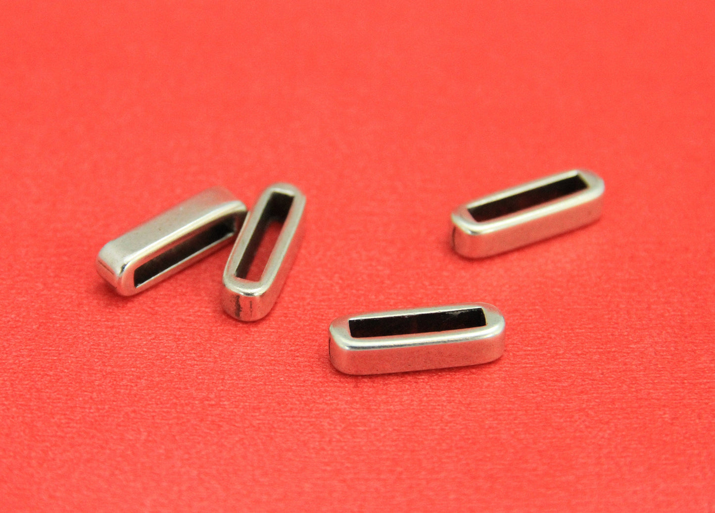 FS0446>>MADE in EUROPE 4 zamak sliders, 13mm flat leather cord zamak slider bars, qty4