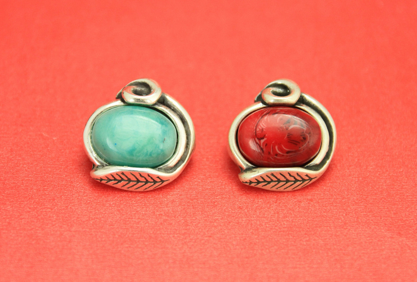 FS0380>>MADE IN EUROPE zamak slider with cabochon, slider for 20mm flat cord, 20mm cord slider, flat cord zamak leaf slider Qty1