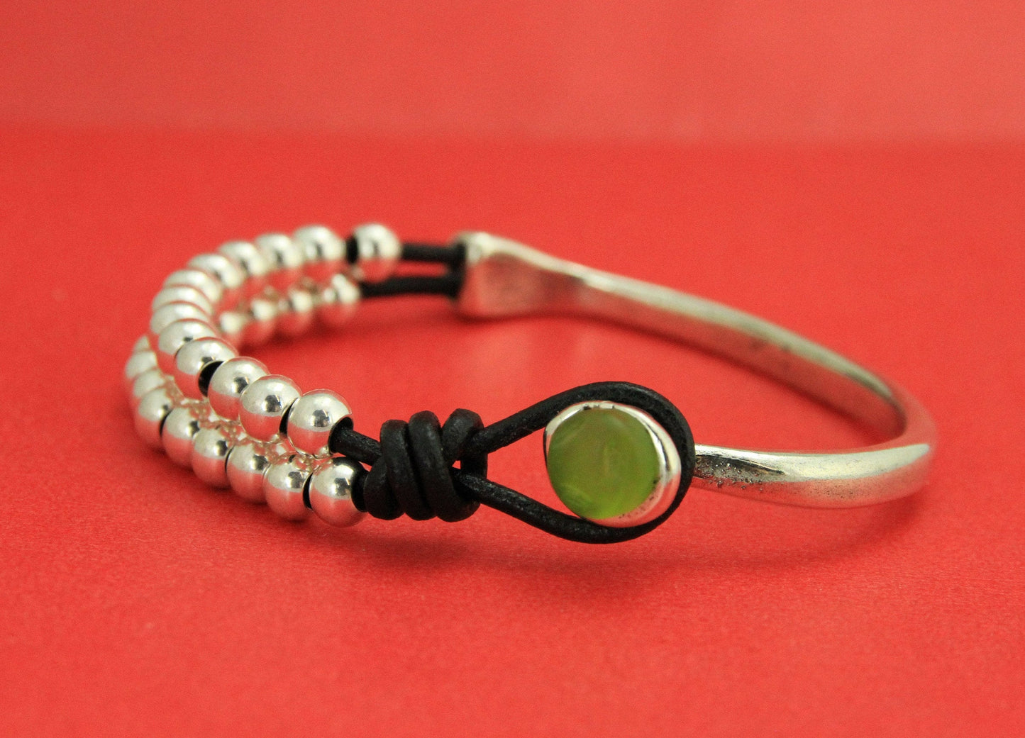B0088>>MADE in EUROPE zamak half bracelet, 2mm round cord half bracelet with resin cabochon
