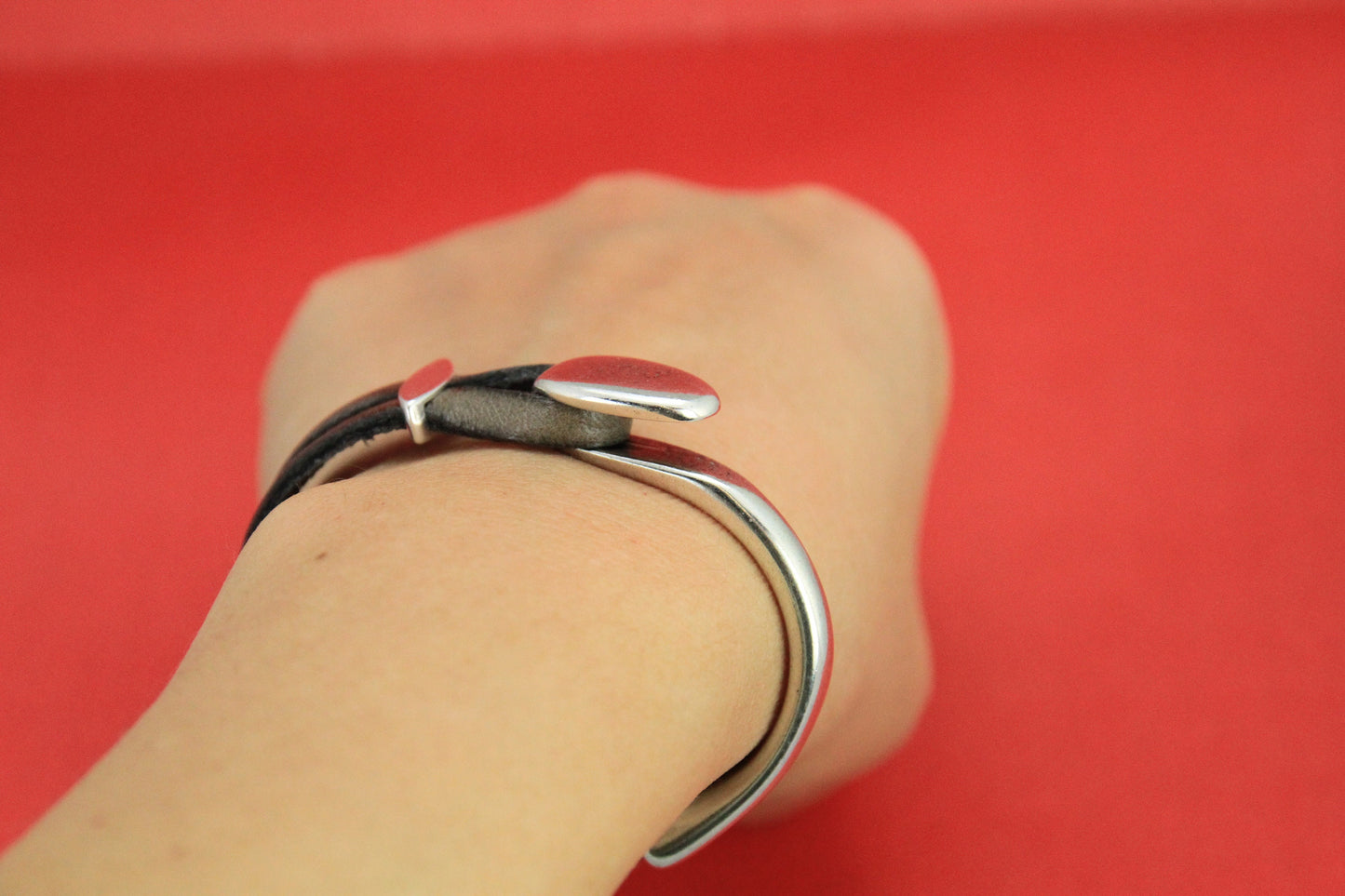 B0011>>MADE in EUROPE zamak half bracelet ,  flat cord half bracelet finding with slider qty 1set