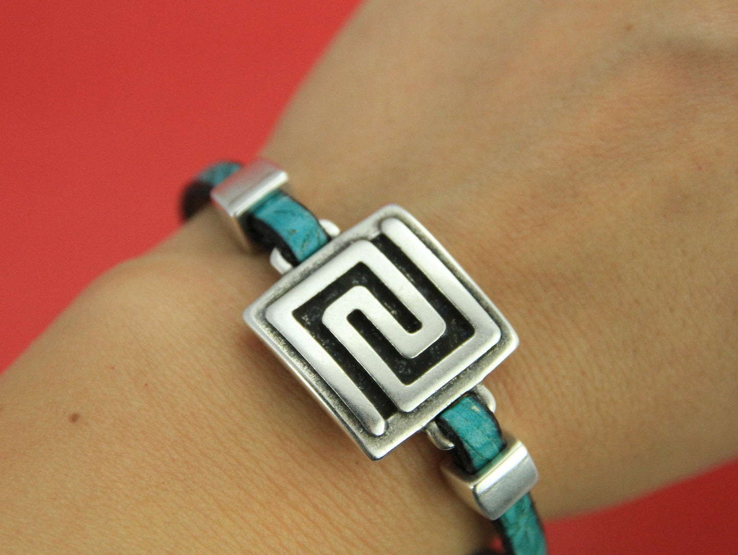 C0143>>MADE in EUROPE zamak greek key connector, 5mm cord connector, flat 5mm leather cord zamak connector, Qty 1