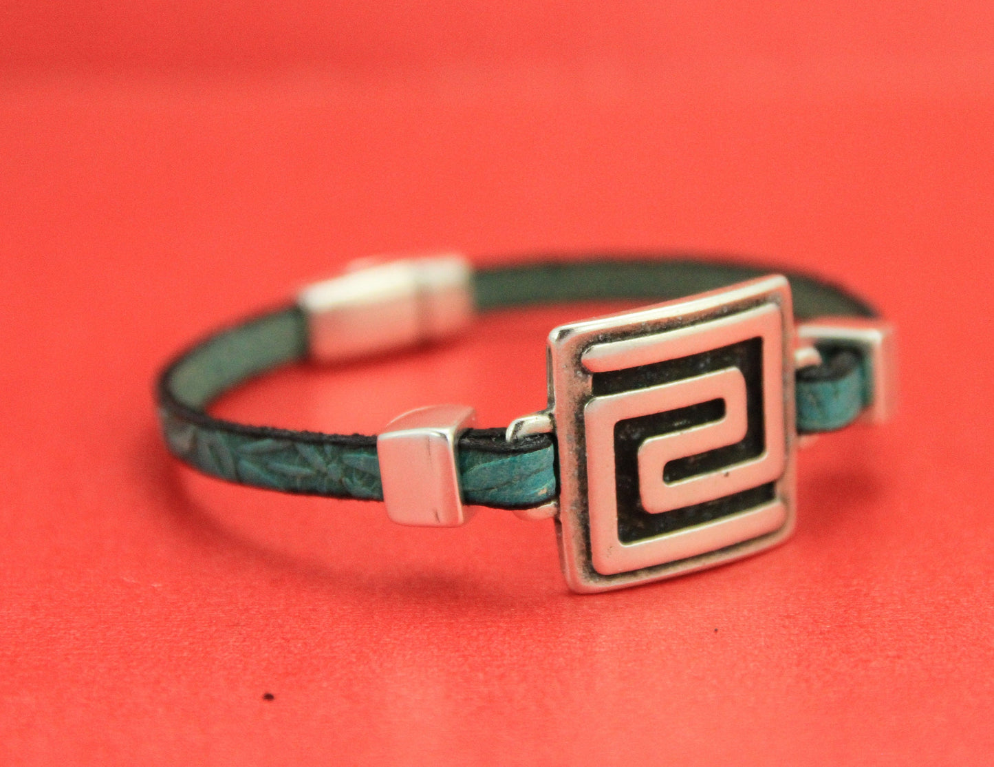 C0143>>MADE in EUROPE zamak greek key connector, 5mm cord connector, flat 5mm leather cord zamak connector, Qty 1