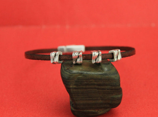 FS0429>>MADE IN EUROPE 4 zamak sliders, flat 3mm cord sliders, 3mm flat cord sliders, Qty4