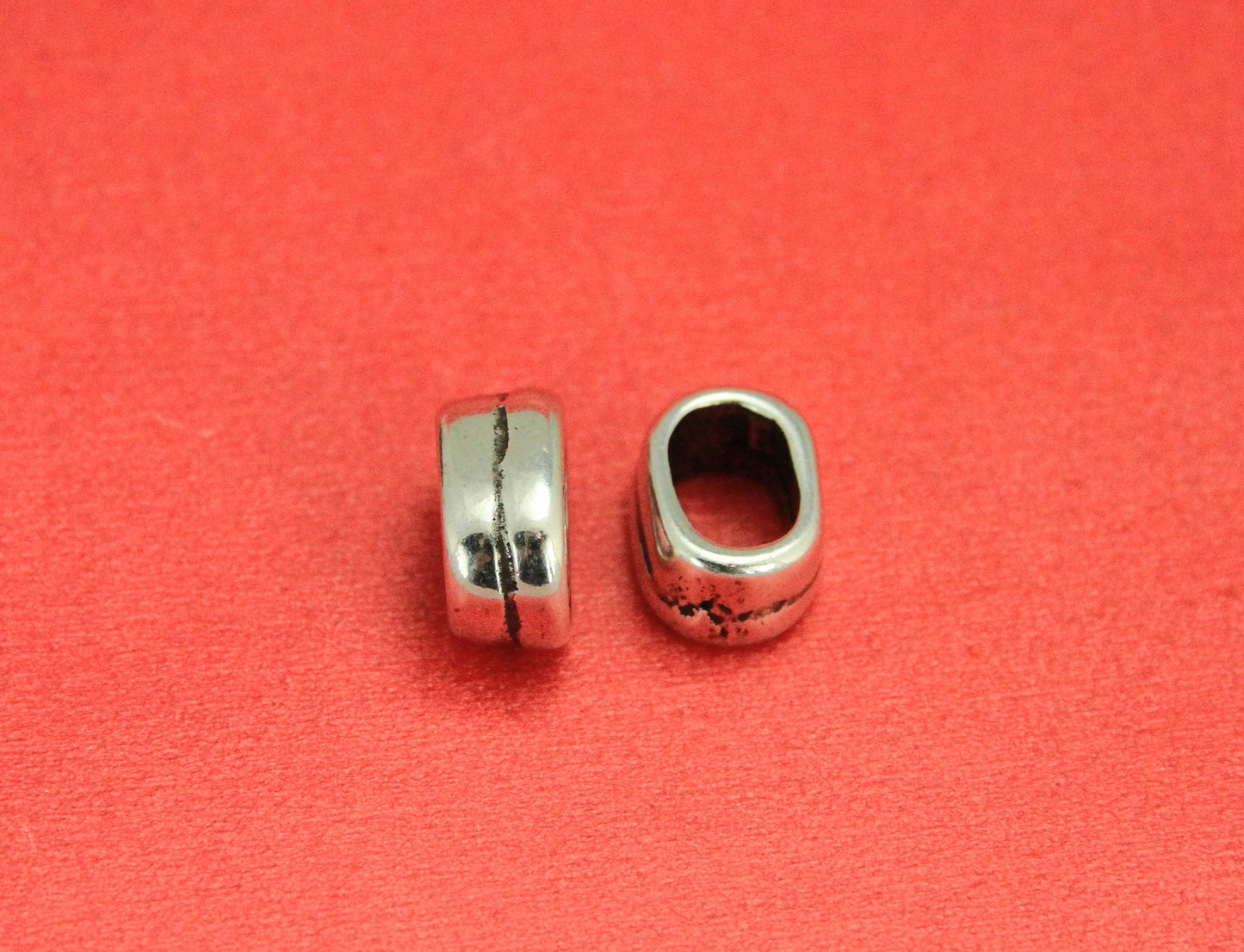 LS0056>> MADE IN EUROPE 2 zamak ring sliders, licorice ring slider, 10x6mm  sliders, Qty2