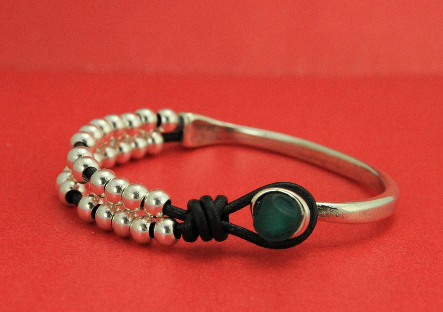B0088>>MADE in EUROPE zamak half bracelet, 2mm round cord half bracelet with resin cabochon