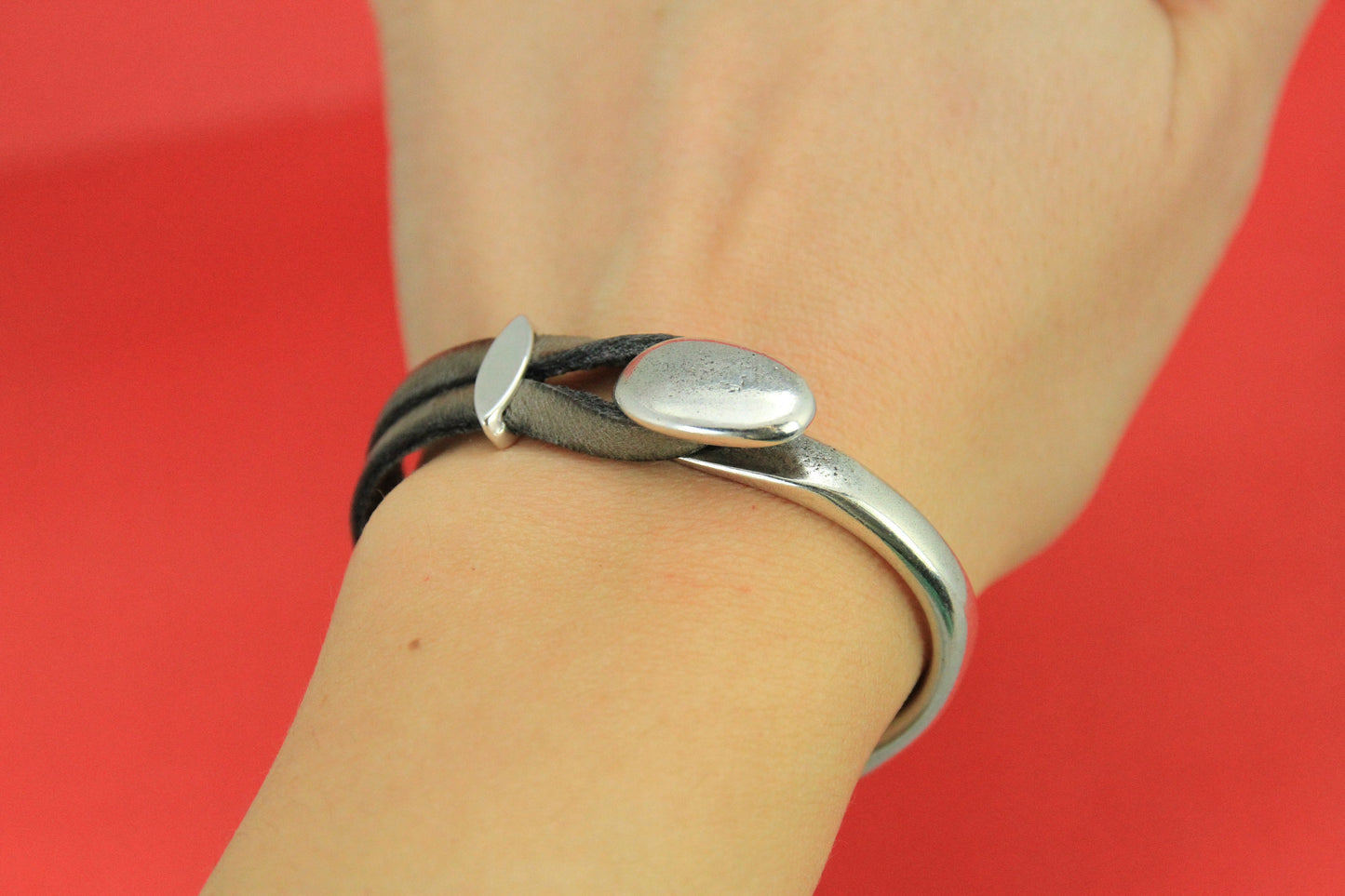 B0011>>MADE in EUROPE zamak half bracelet ,  flat cord half bracelet finding with slider qty 1set