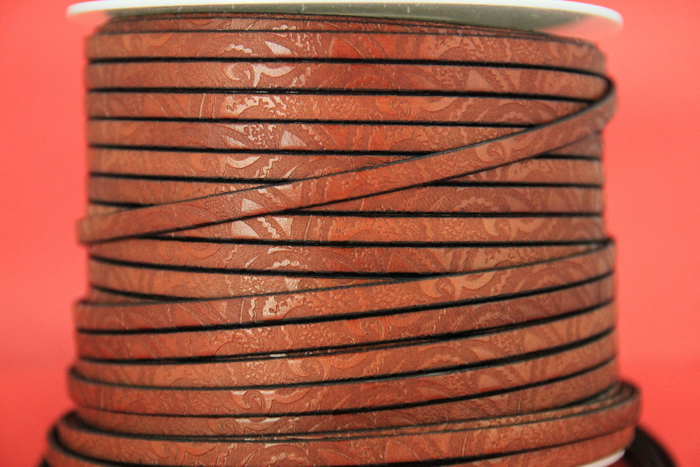MADE in EUROPE 24'' flat 5mm engraved leather cord, 5mm flat leather cord, 5mm embossed leather cord (503/05/26)