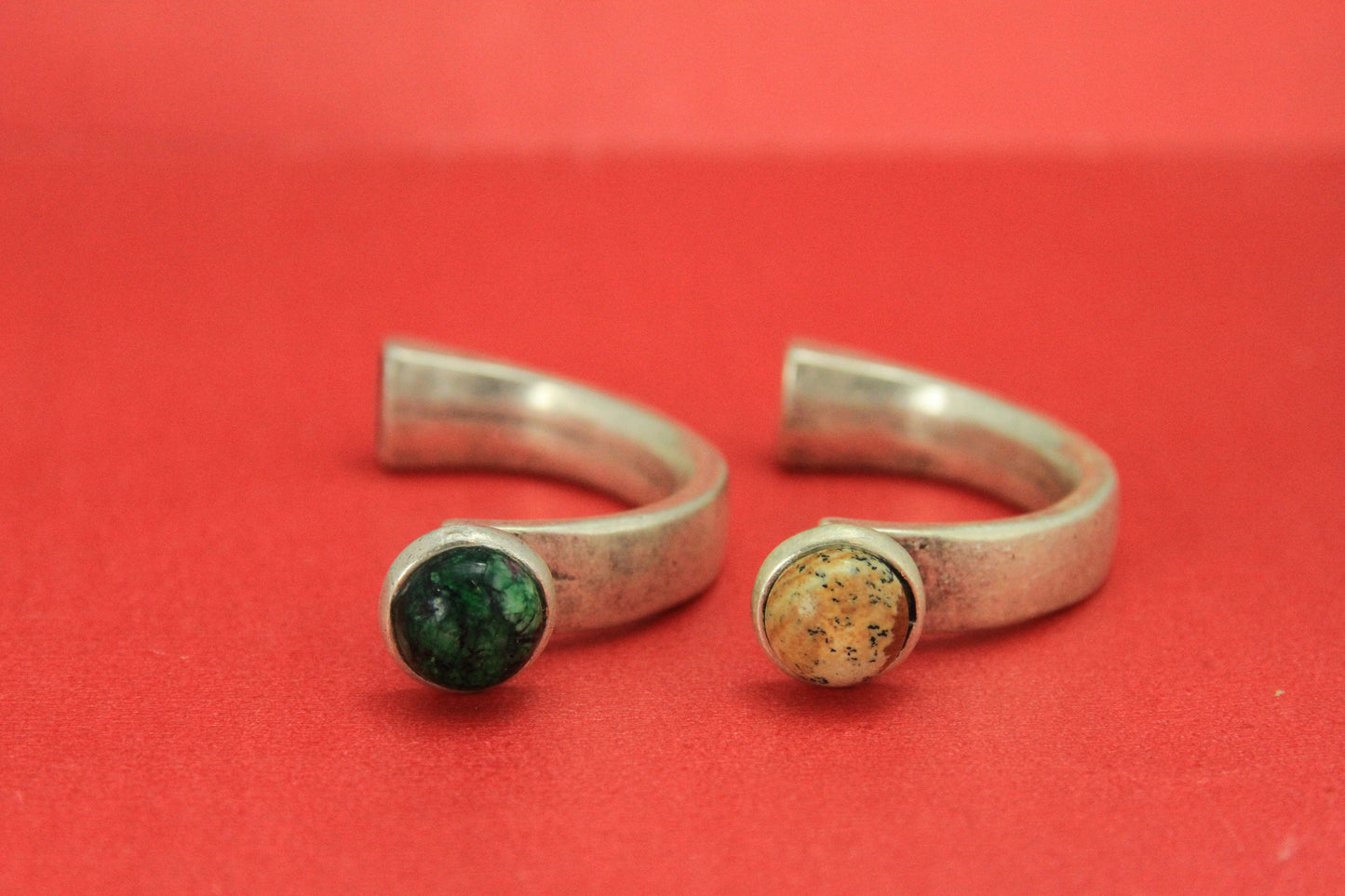B0089>>MADE in EUROPE zamak half bracelet with gemstone, 5mm cord half bracelet with natural gemstone cabochon