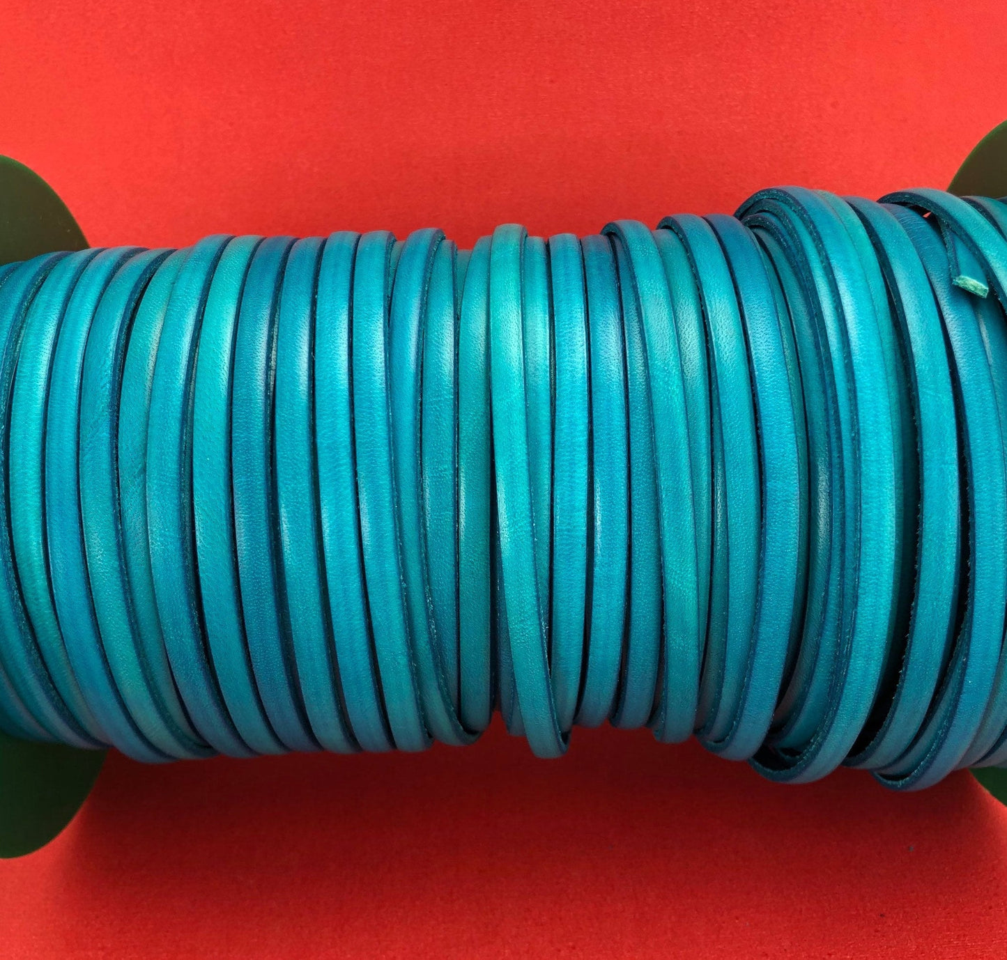 MADE in EUROPE 1 yard of 5mm flat leather cord, genuine leather 5mm strip, turquoise flat leather cord (MARF5TURINT)