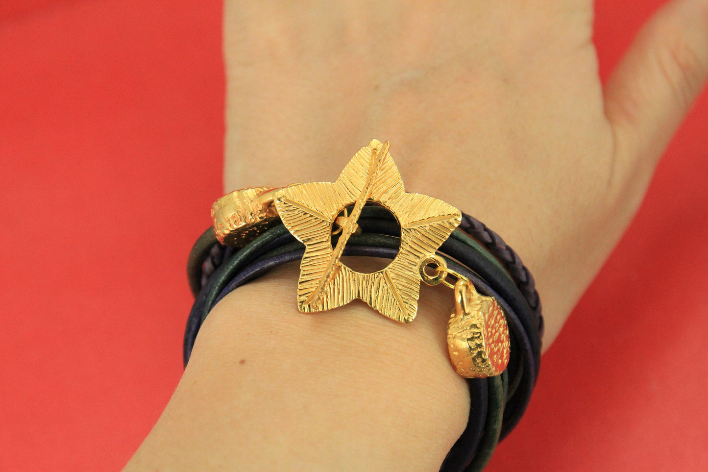 RC0163>>MADE in EUROPE zamak gold flower toggle clasp for multi strand bracelet, flower clasp for bracelet qty1