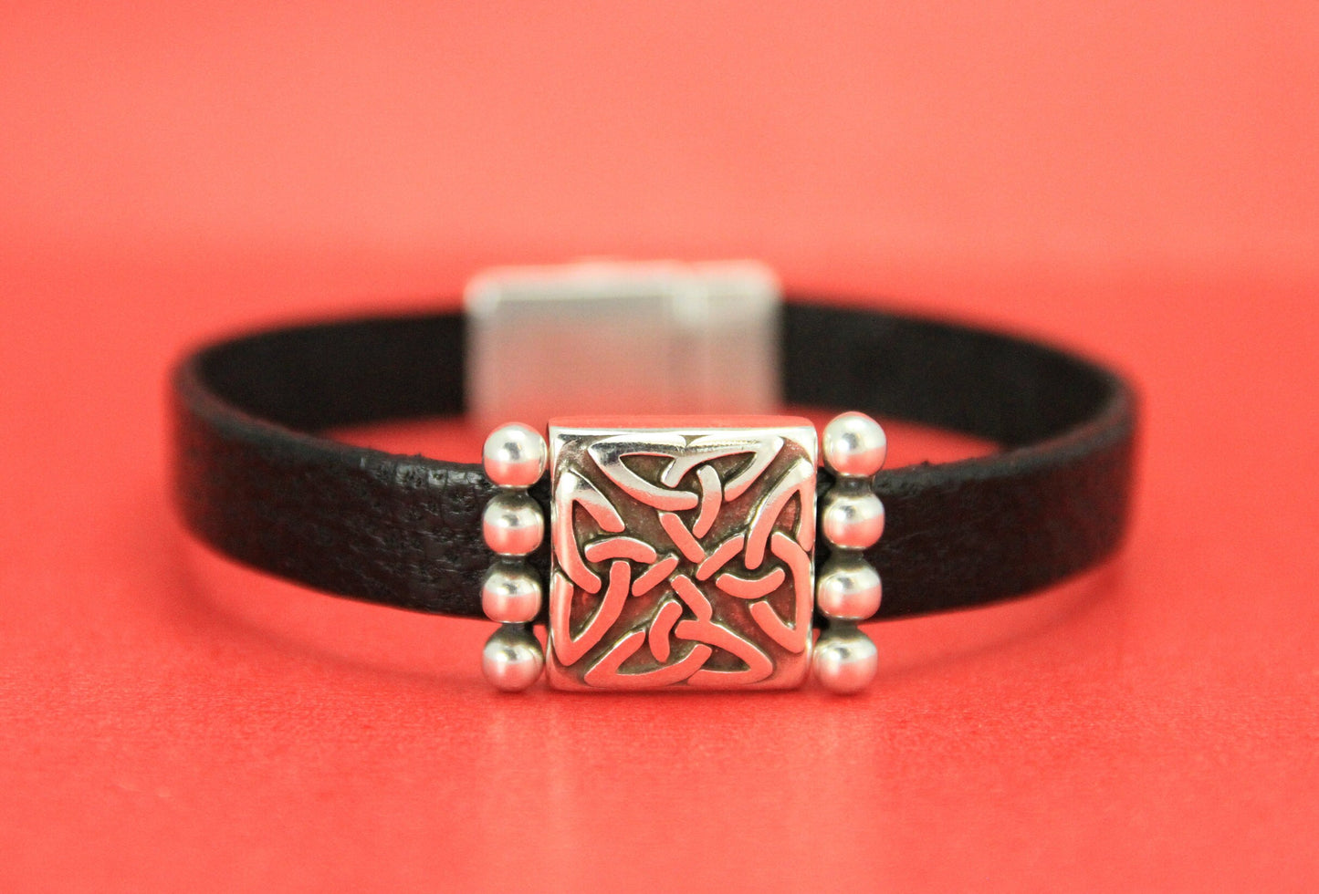 FS0449>> MADE IN EUROPE 2 zamak flat cord sliders, 10mm cord celtic knot sliders, qty2