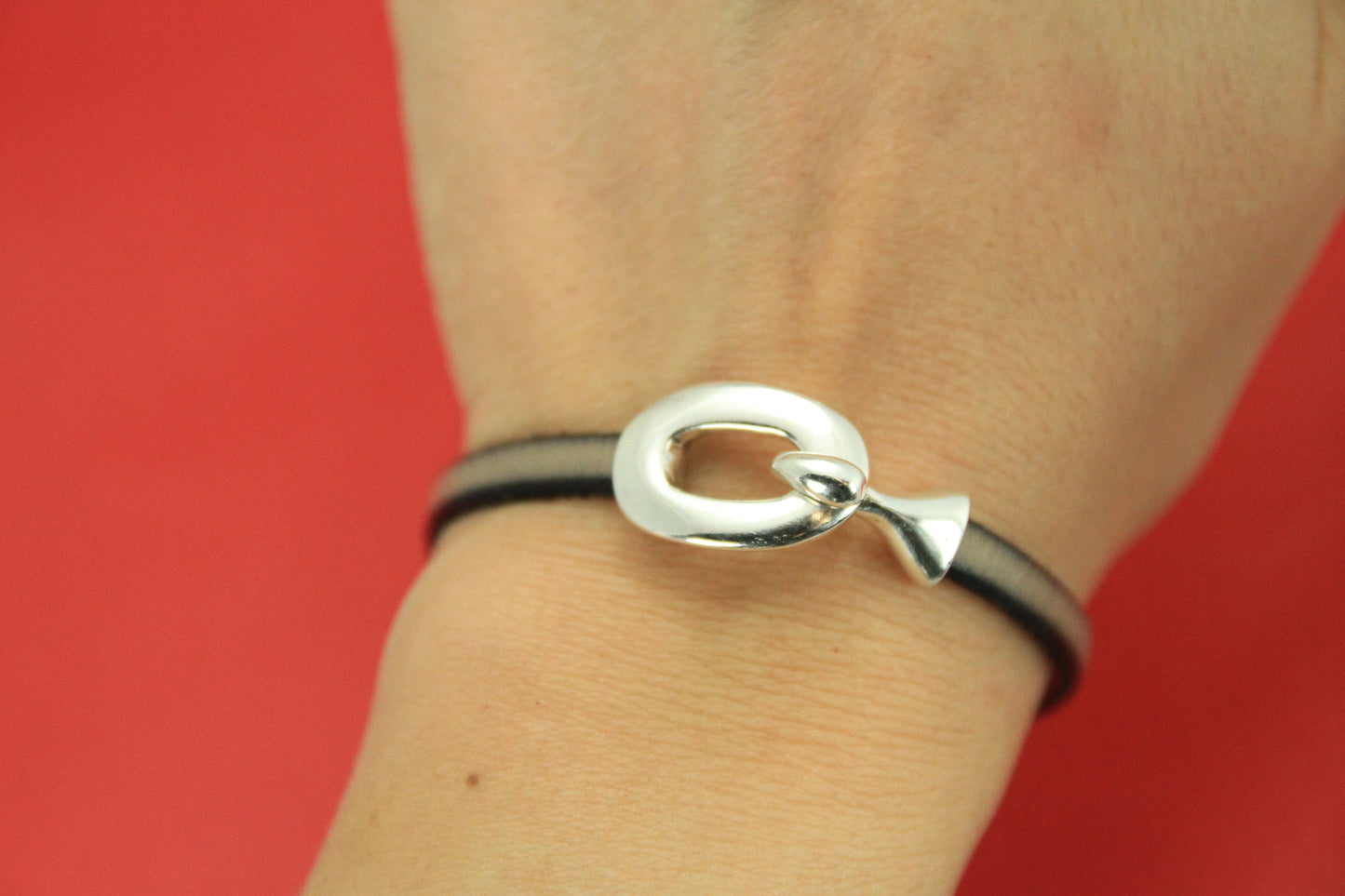 FC0332>>MADE in EUROPE zamak tiny oval toggle clasp for bracelet, silver oval clasp for bracelet, shiny zamak clasp (5445/05/04) qty1