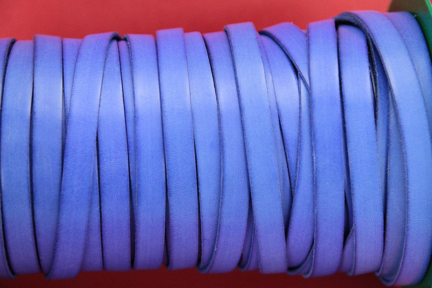 MADE in EUROPE 24" flat leather cord, 10mm leather cord, lavender genuine leather cord (MARF10VIOLINT)