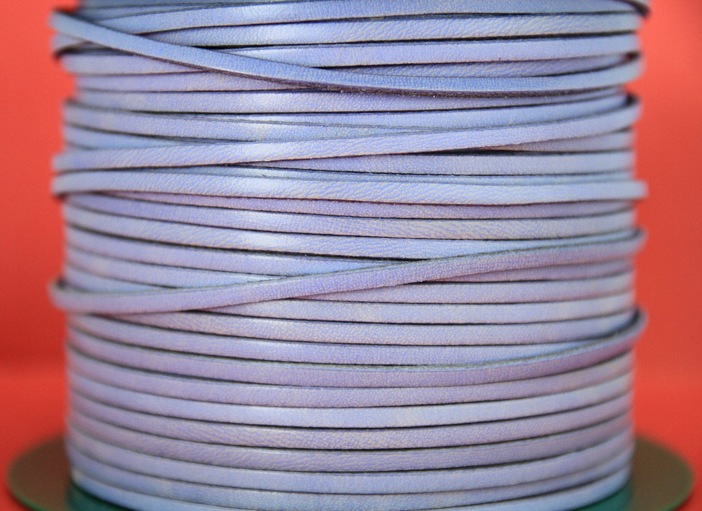 MADE in EUROPE 1 yard of 3mm lilac flat leather cord, genuine flat leather cord, 3x2mm lavender flat leather cord (MARF3VIOLPAST)