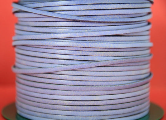 MADE in EUROPE 1 yard of 3mm lilac flat leather cord, genuine flat leather cord, 3x2mm lavender flat leather cord (MARF3VIOLPAST)