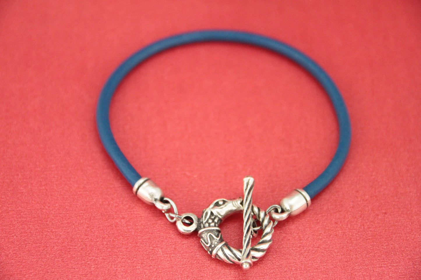 RC0169>>MADE IN EUROPE 4mm round cord toggle clasp, wrap bracelet toggle clasp(x2779/50497)