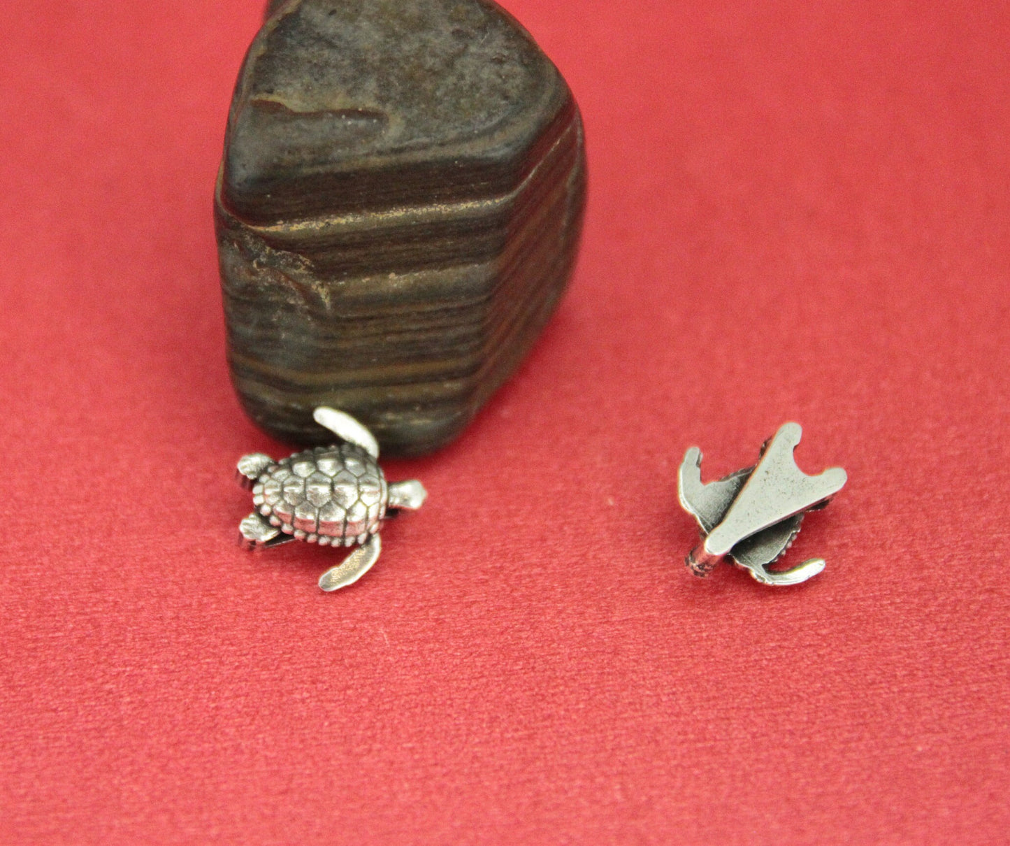 FS0450>>MADE in EUROPE 2 zamak turtle sliders, 10mm flat cord slider, 10mm leather cord  turtle slider, Qty2