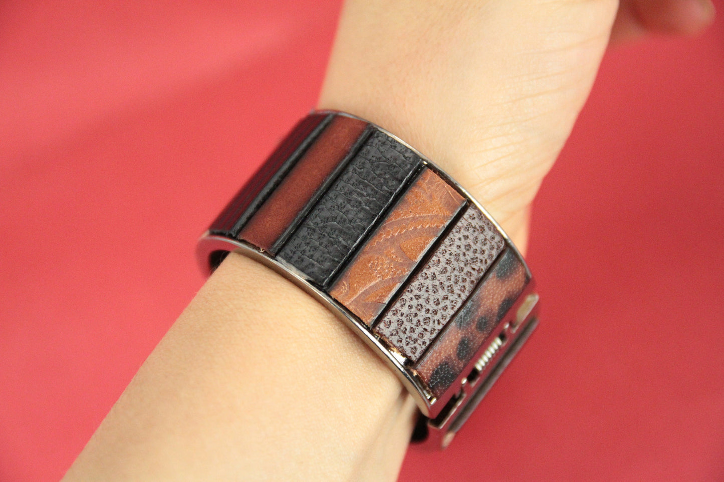 12/7 MADE in EUROPE metal half bracelet, leather insert cuff, metal half cuff (M387) qty1