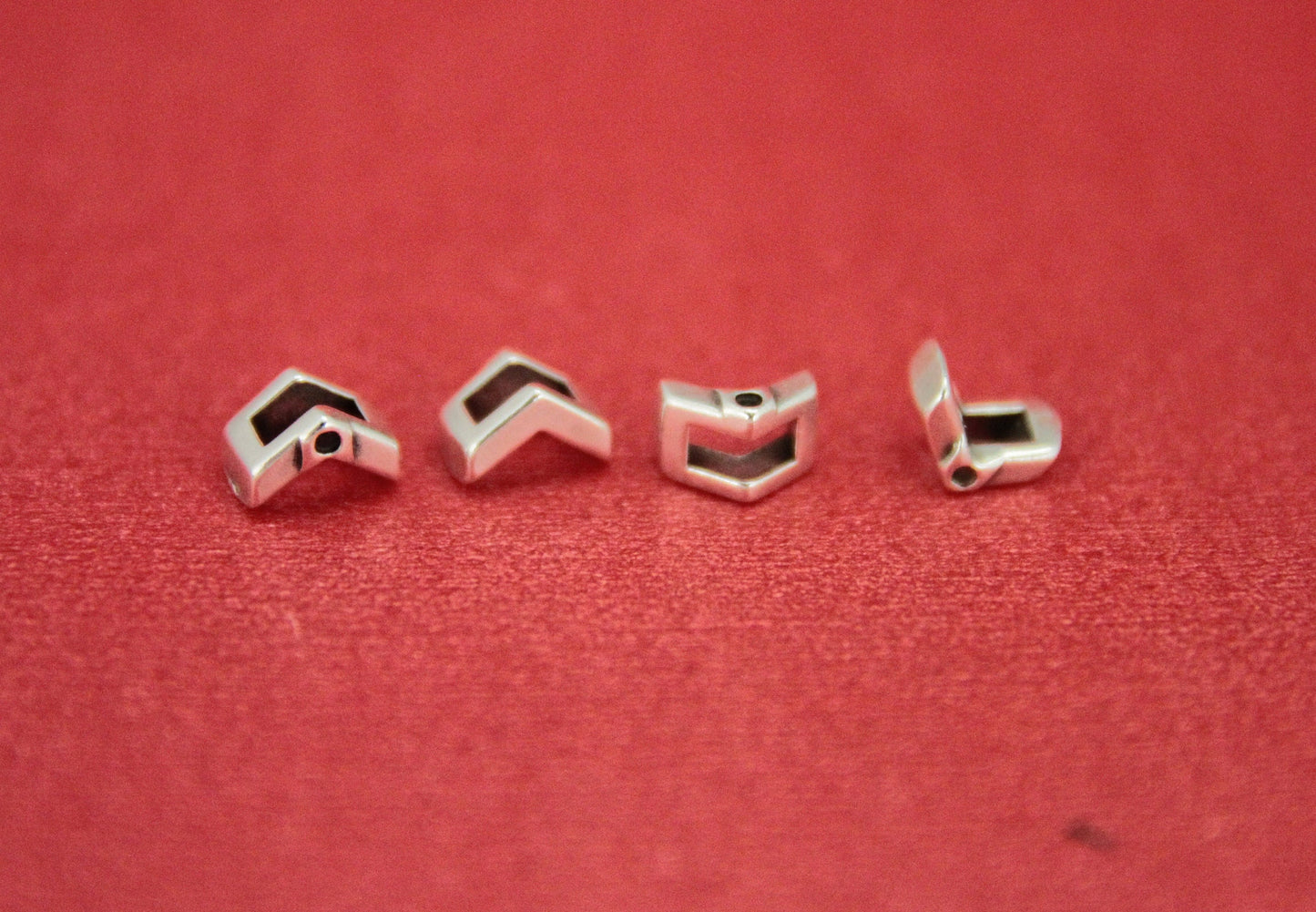 FS0461>>MADE in EUROPE 4 arrow crimpable sliders, 10mm leather cord sliders, 5mm arrow crimpable sliders (200117/200116)