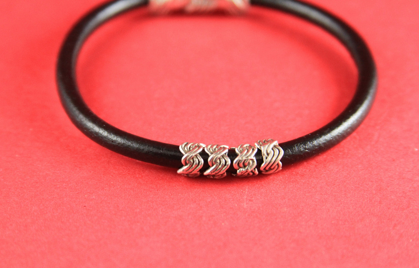 RS0112>>MADE in EUROPE 4 zamak twisted tubes, 5mm hole zamak tube slider, 5mm round cord sliders, round cord tube  (F854) qty4