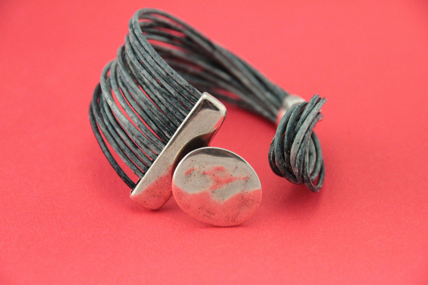 RC0176>>MADE IN EUROPE large button clasp, zamak button clasp,  hammered button clasp, (ablz232s) Qty 1