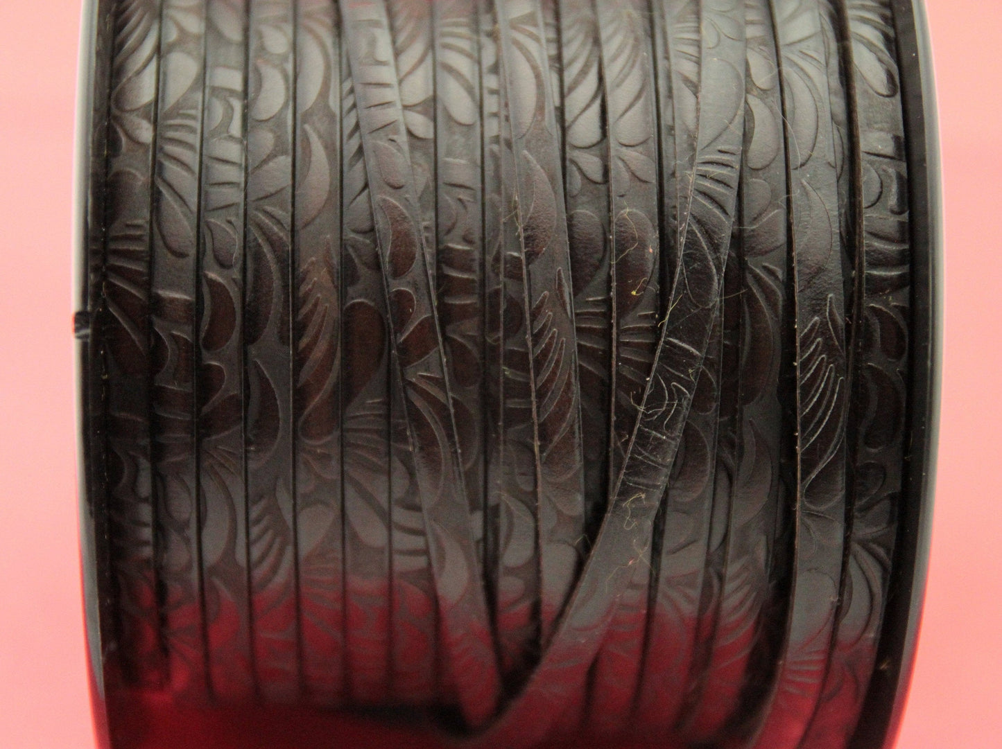 MADE in EUROPE 24'' flat 5mm embossed leather cord, 5mm flat leather cord, 5mm embossed leather cord (MARF5petaldbr)