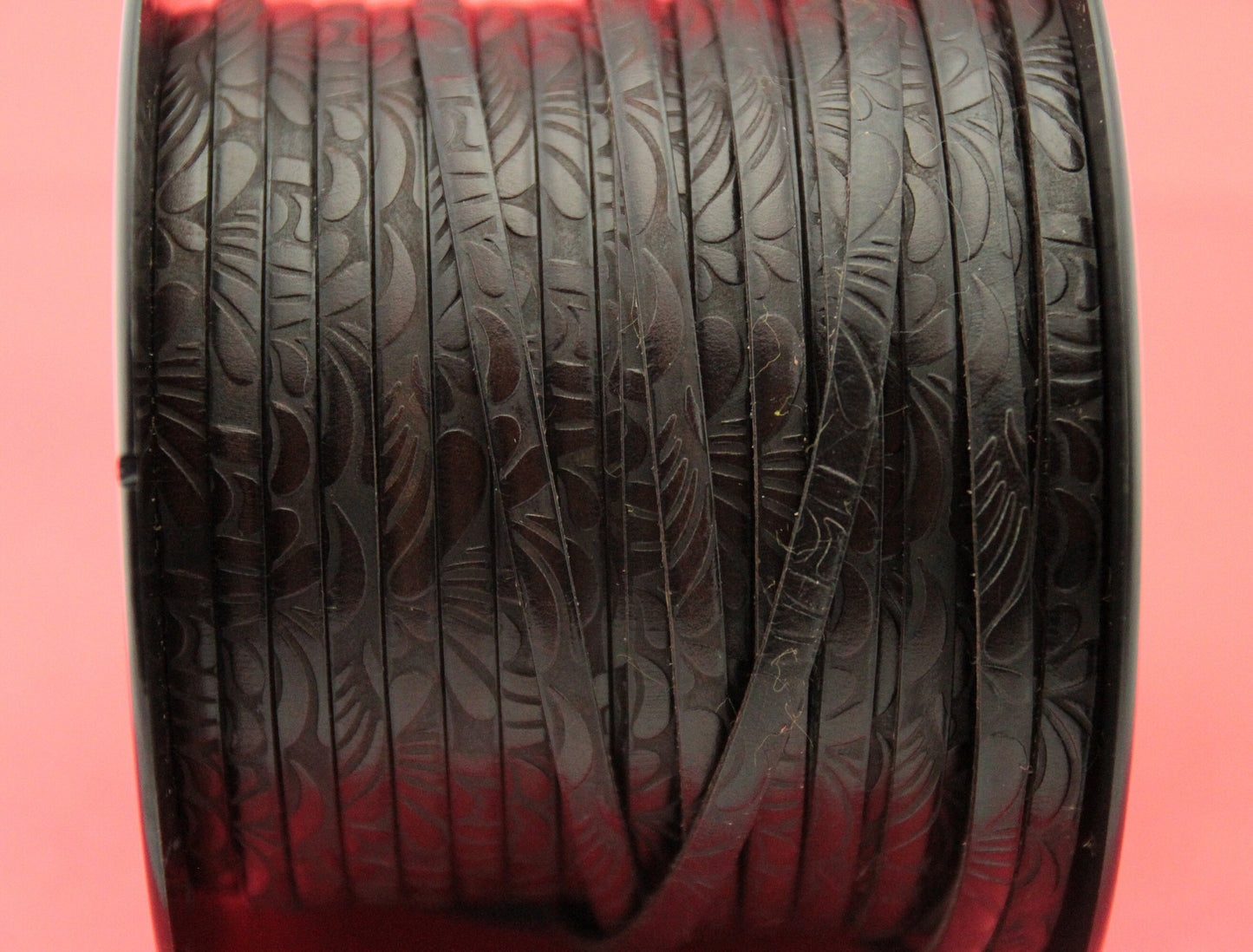 MADE in EUROPE 24'' flat 5mm embossed leather cord, 5mm flat leather cord, 5mm embossed leather cord (MARF5petaldbr)