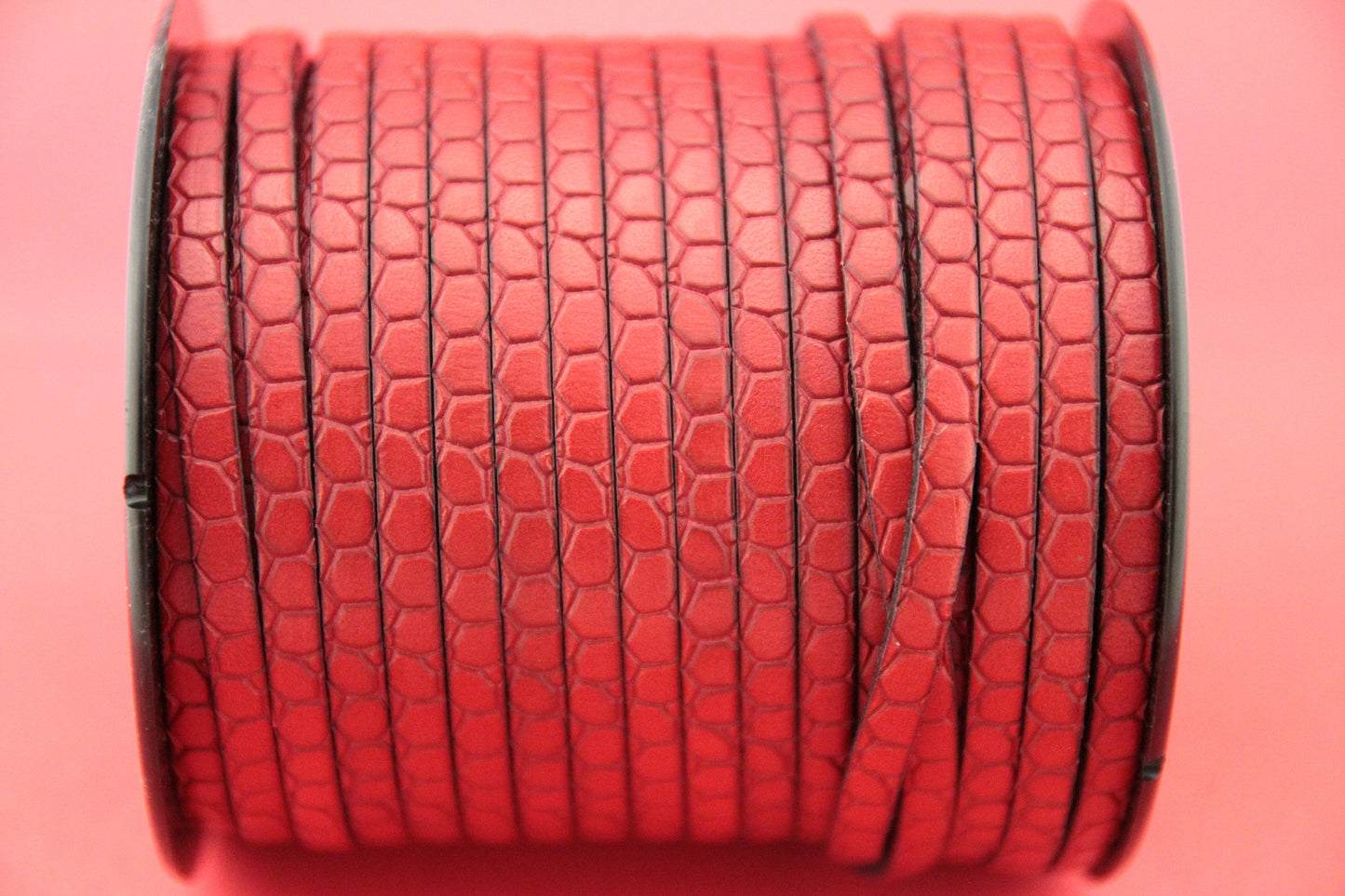 MADE in EUROPE 24'' flat 5mm embossed leather cord, 5mm flat leather cord, 5mm embossed leather cord (MARF5crocred)