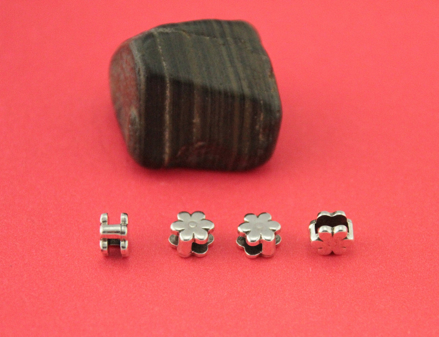FS0471>>MADE IN EUROPE 4 zamak flower sliders 6mm flat cord, flower slider for 6mm flat cord, (ABLZ227)Qty4