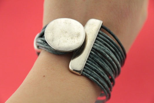RC0176>>MADE IN EUROPE large button clasp, zamak button clasp,  hammered button clasp, (ablz232s) Qty 1