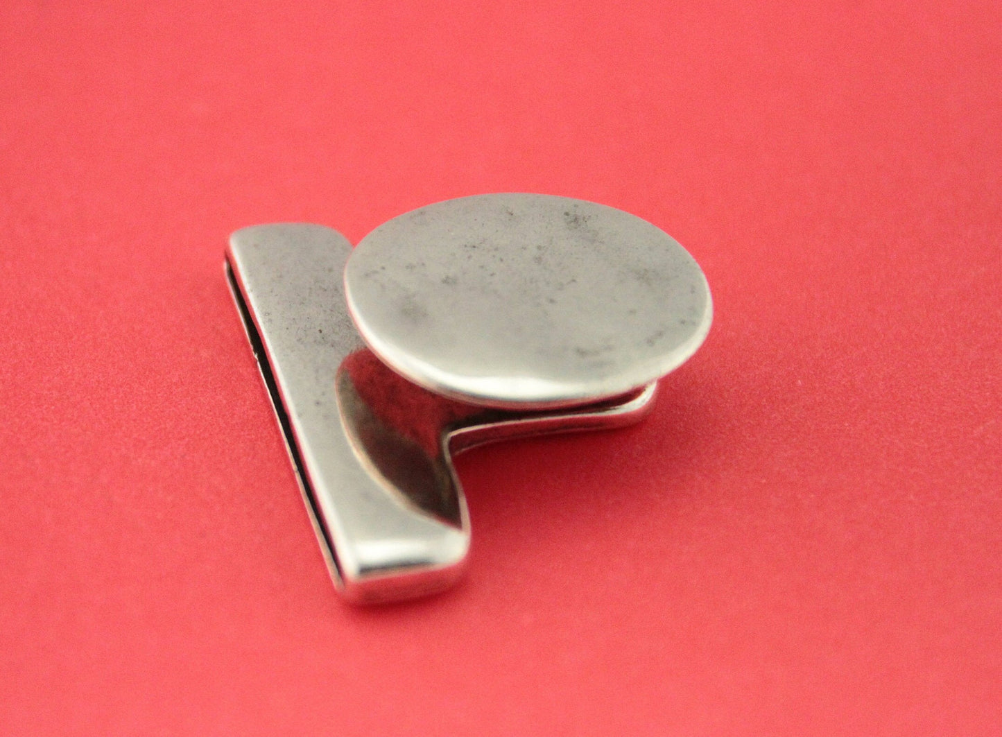 RC0176>>MADE IN EUROPE large button clasp, zamak button clasp,  hammered button clasp, (ablz232s) Qty 1