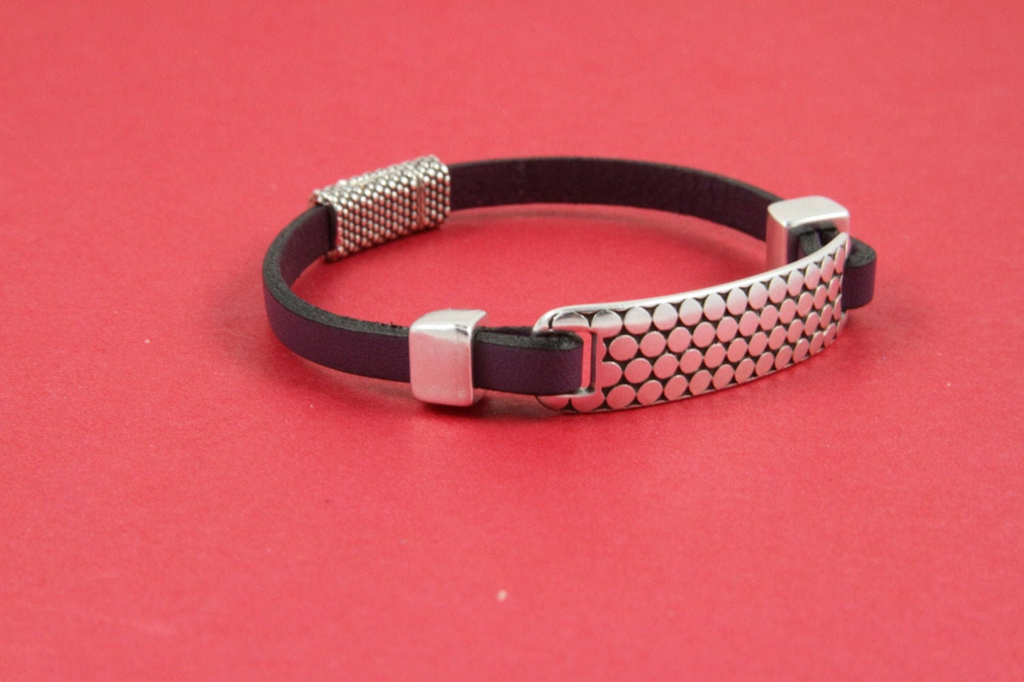 C0059>> MADE in EUROPE  flat cord zamak connector with 2 loop maker sliders, 5mm cord connector, 5mm cord engraved slider Qty1