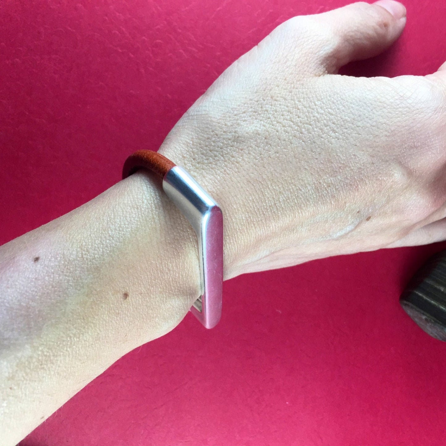 B0063>>MADE in EUROPE zamak half bracelet, zamak bar clasp, silver stick clasp, 5mm round cord clasp Qty1