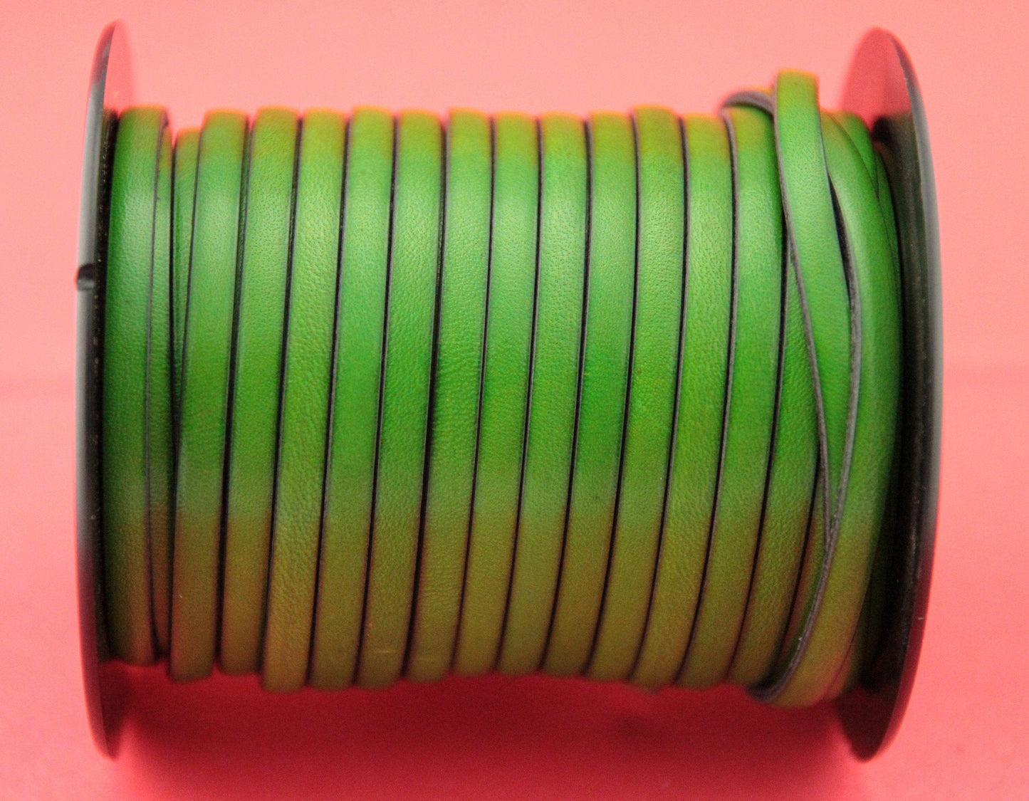 MADE in EUROPE 1 yard of 5mm flat leather cord, genuine green leather 5mm strip, flat green leather cord (MARF5GRGRASS))