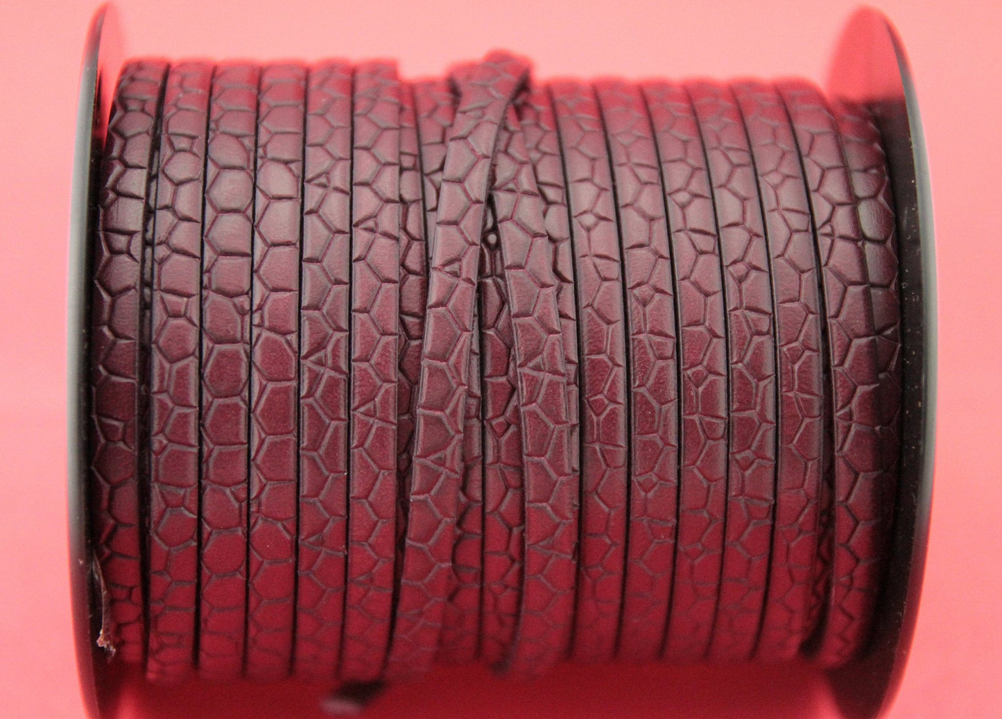 MADE in EUROPE 24" flat leather cord, 5mm leather cord, maroon embossed leather cord (Marf5crocgren)