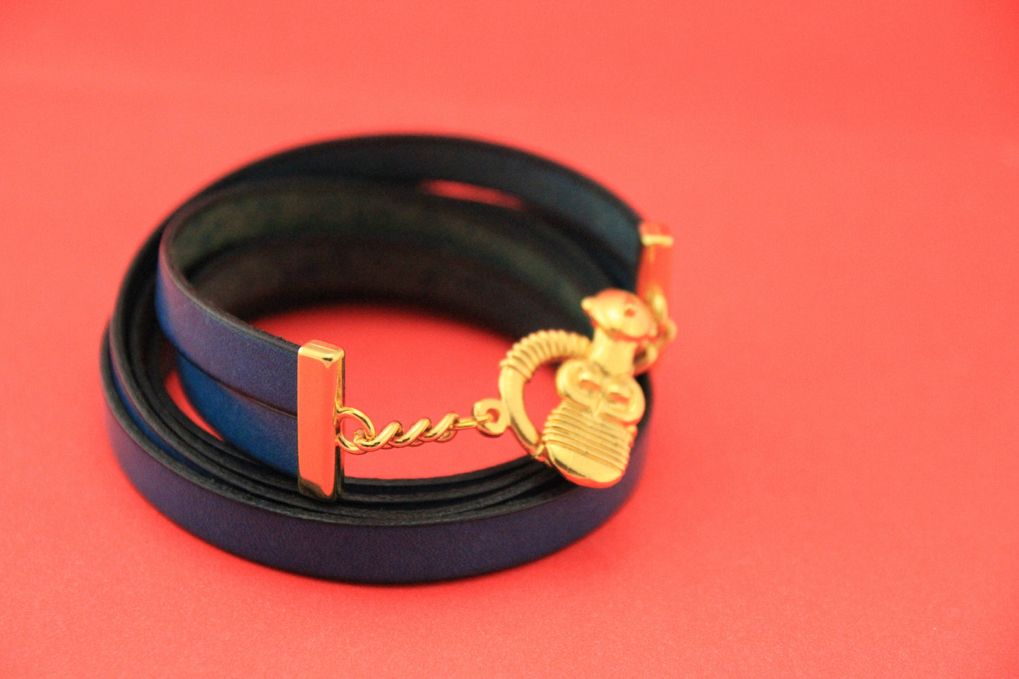 FC0354>> MADE in EUROPE 20mm gold toggle clasp, Cycladic Goddess toggle clasp