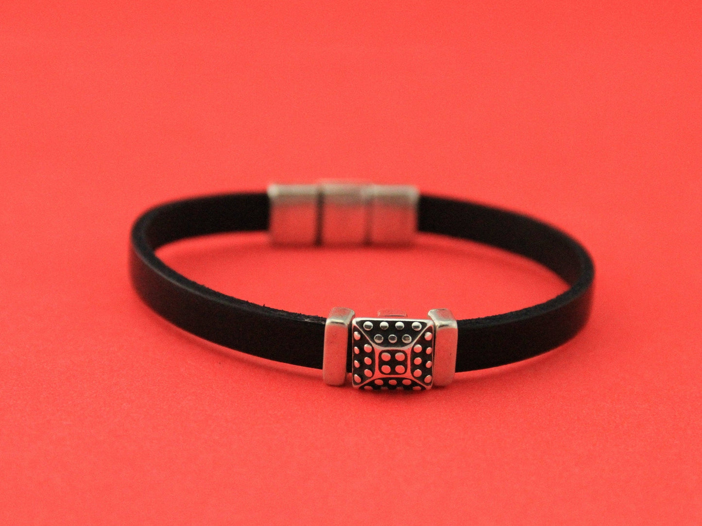 FS0484>>MADE in EUROPE 6mm flat leather cord sliders, zamak sliders for 6mm leather cord (79143/06kit) Qty2