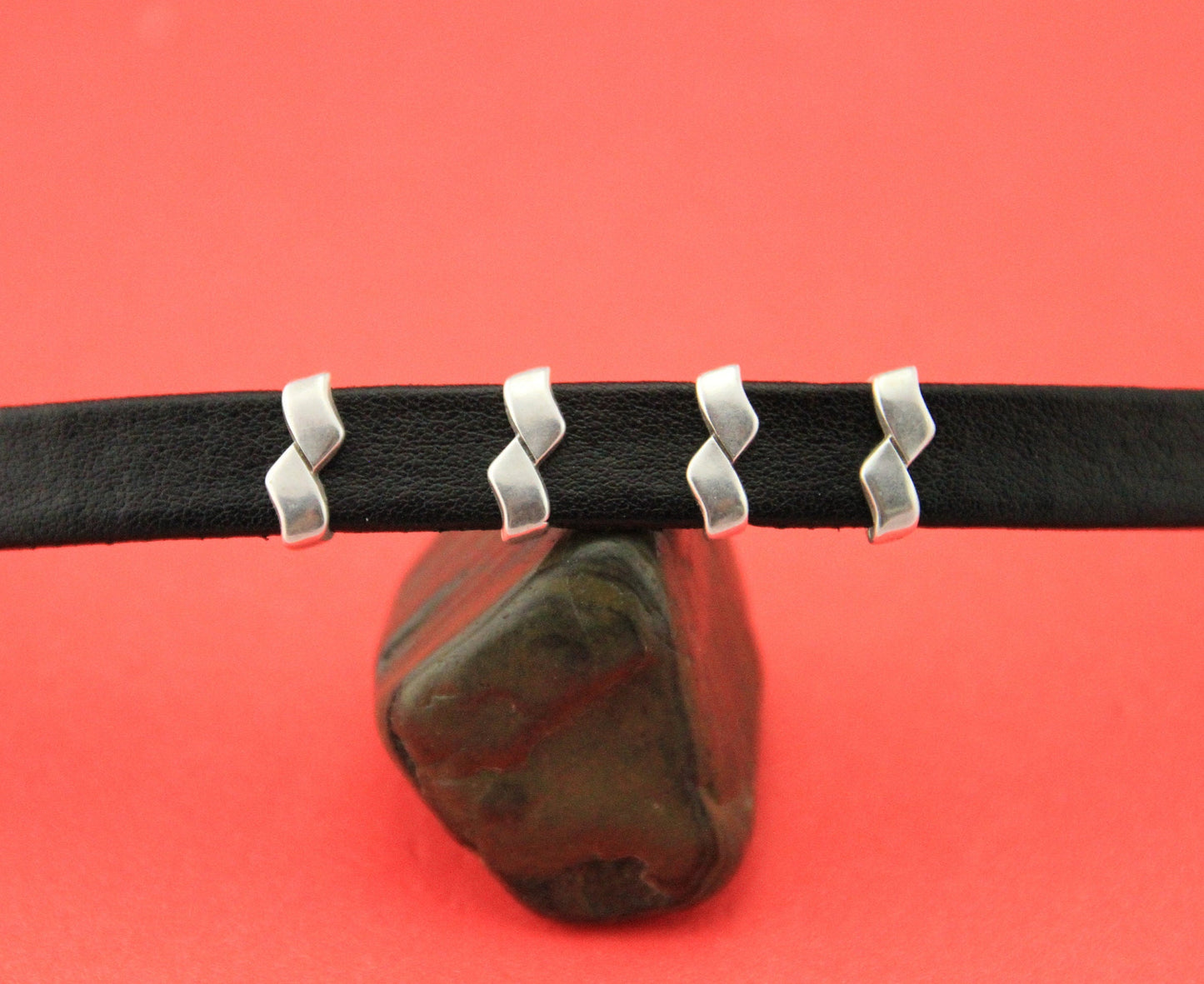 FS0477>>MADE in EUROPE 4 zamak ribbon sliders for 10mm flat cord, 10mm zamak slider, flat leather cord slider, (PF12830) Qty4