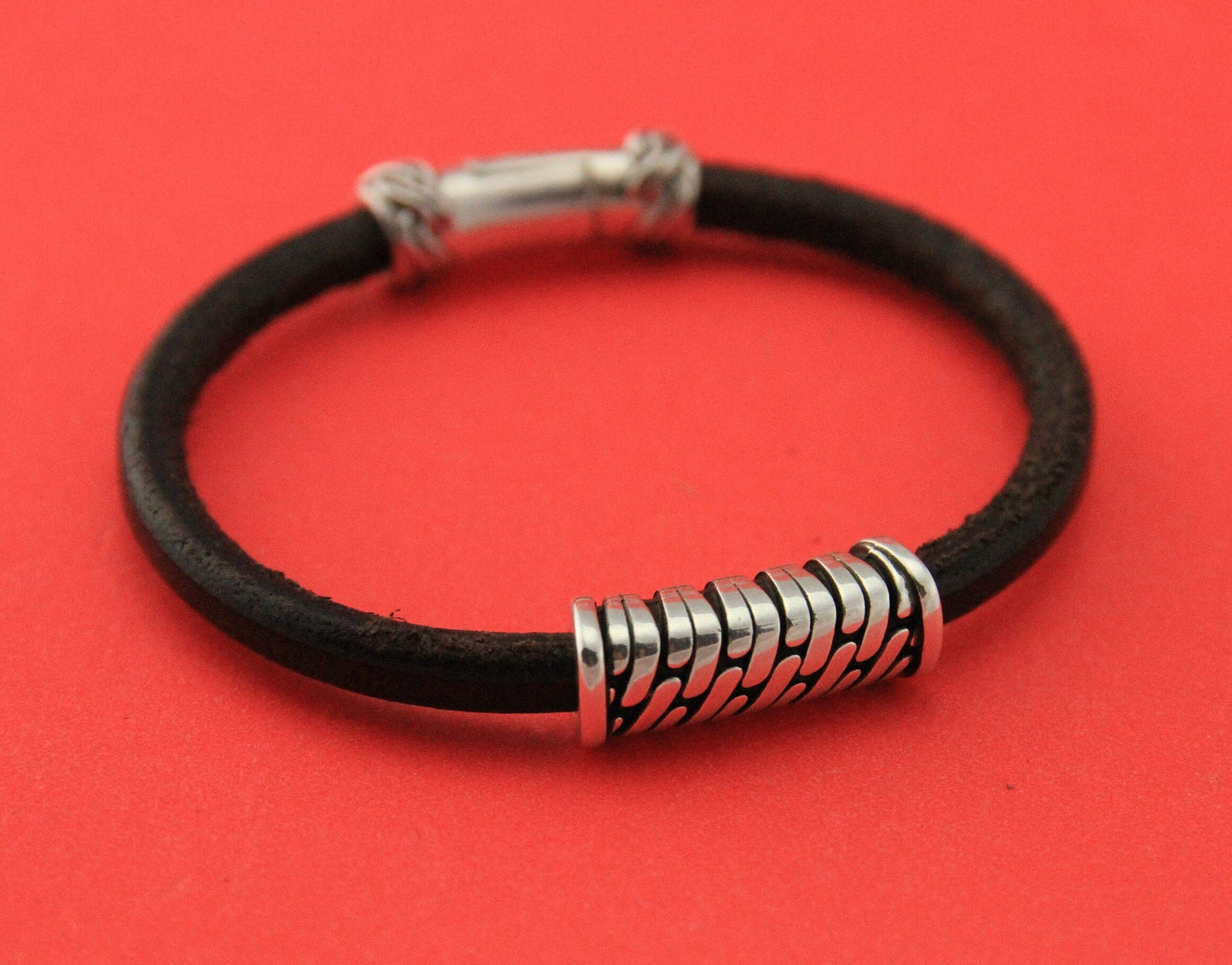 RS0144>>MADE in EUROPE zamak 5mm round cord tube