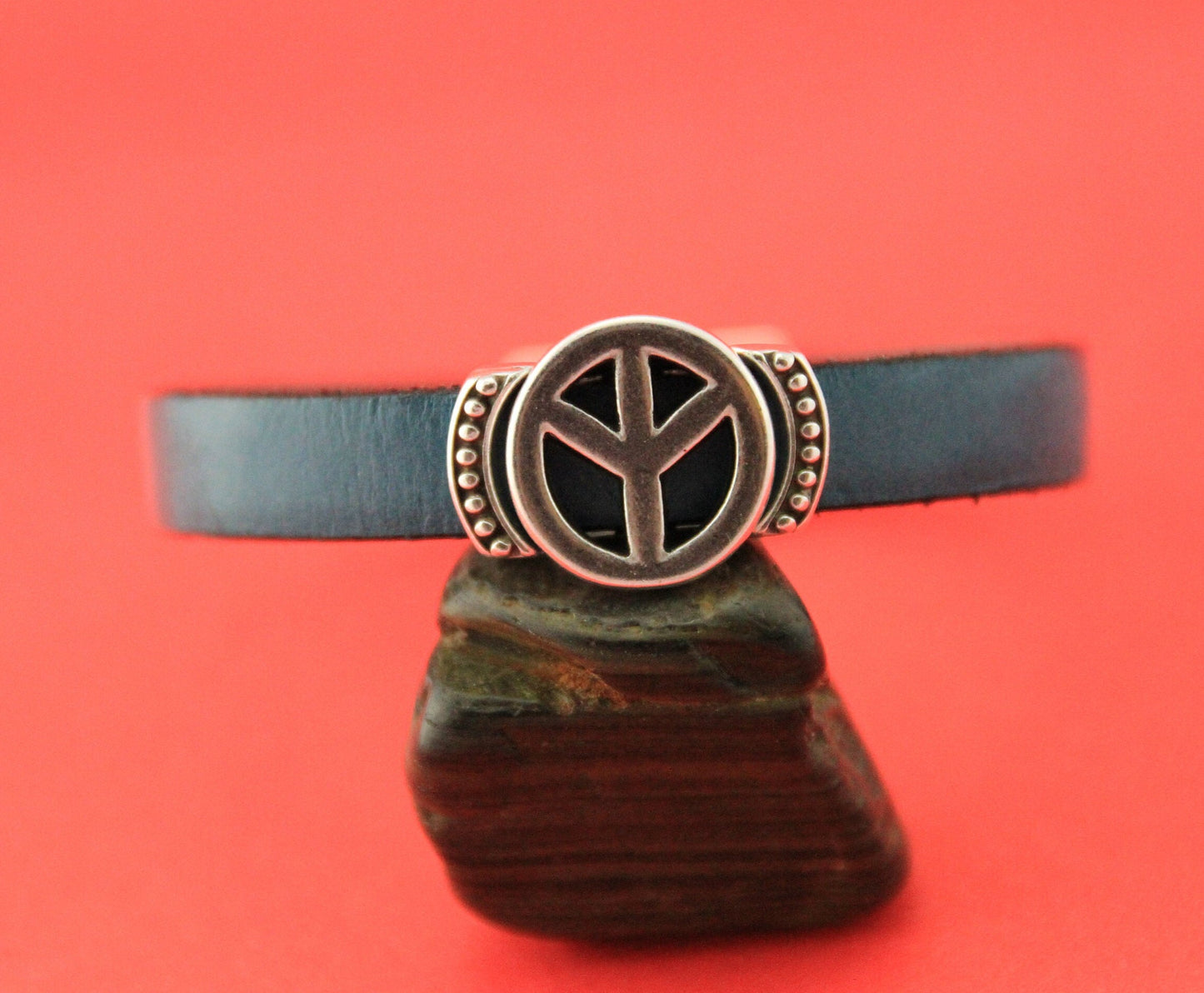 FS0500>>MADE in EUROPE 2 zamak peace sign sliders, 10mm flat cord sliders, 10mm leather cord sliders,  Qty2