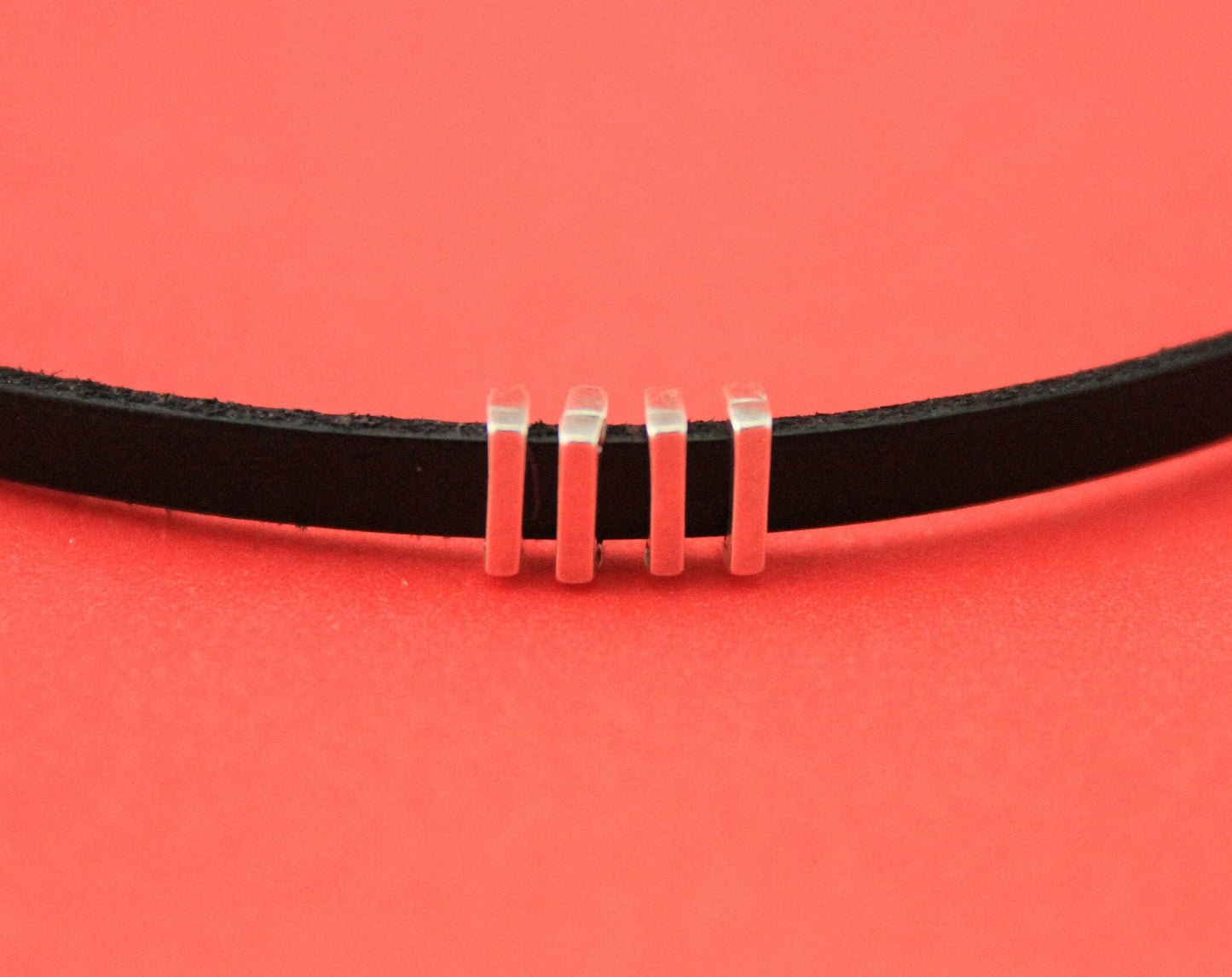 FS0507>>MADE in EUROPE 4 zamak crimp- sliders for 5mm cord, flat cord grip-it slider, zamak bar sliders  qty4