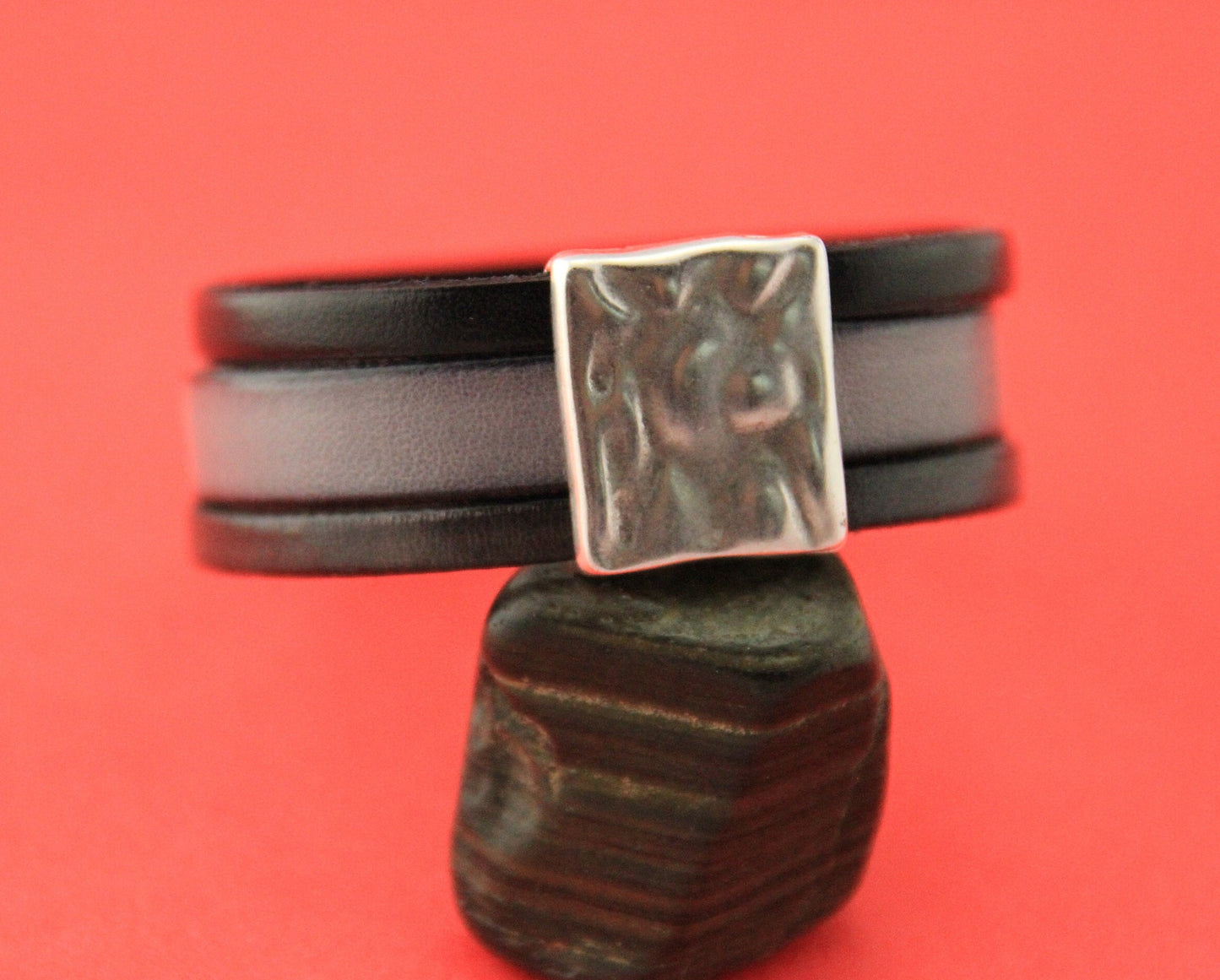 FC0357>>MADE in EUROPE zamak clasp, 20mm flat cord clasp, hammered clasp, 20mm silver clasp Qty1