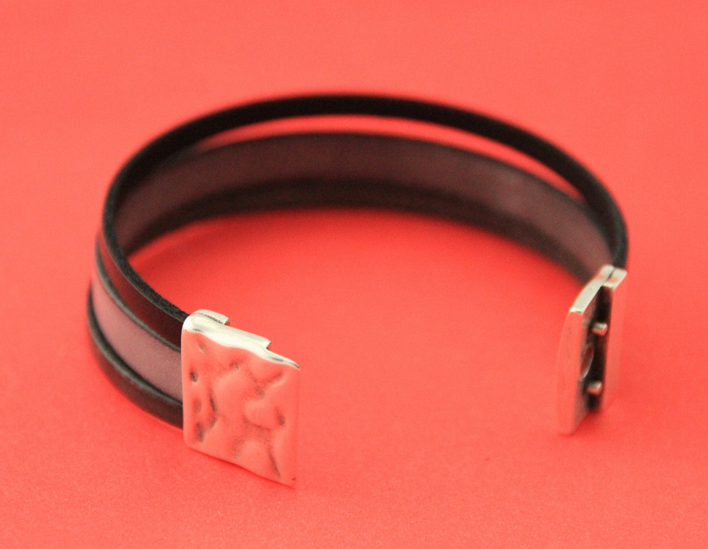 FC0357>>MADE in EUROPE zamak clasp, 20mm flat cord clasp, hammered clasp, 20mm silver clasp Qty1