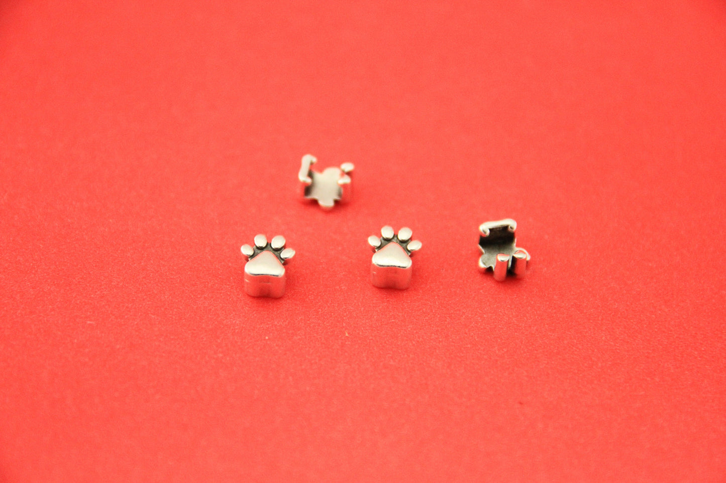 FS0513>>MADE in EUROPE 4 zamak paw print slider-crimps for 5mm flat cord, flat 5mm cord slider, zamak paw sliders qty4
