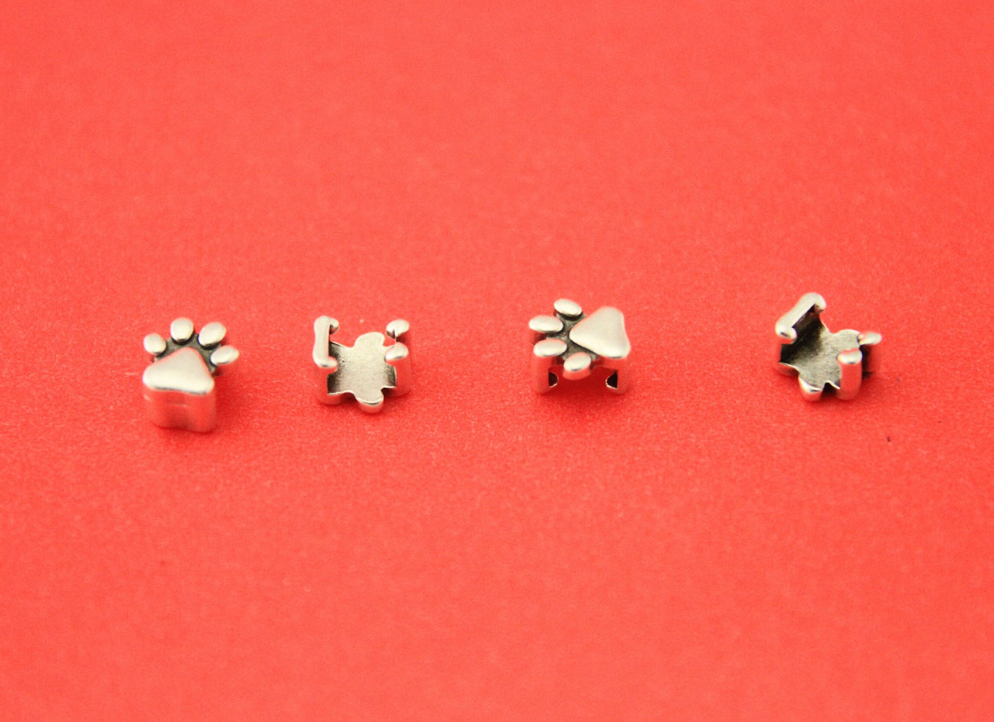 FS0513>>MADE in EUROPE 4 zamak paw print slider-crimps for 5mm flat cord, flat 5mm cord slider, zamak paw sliders qty4