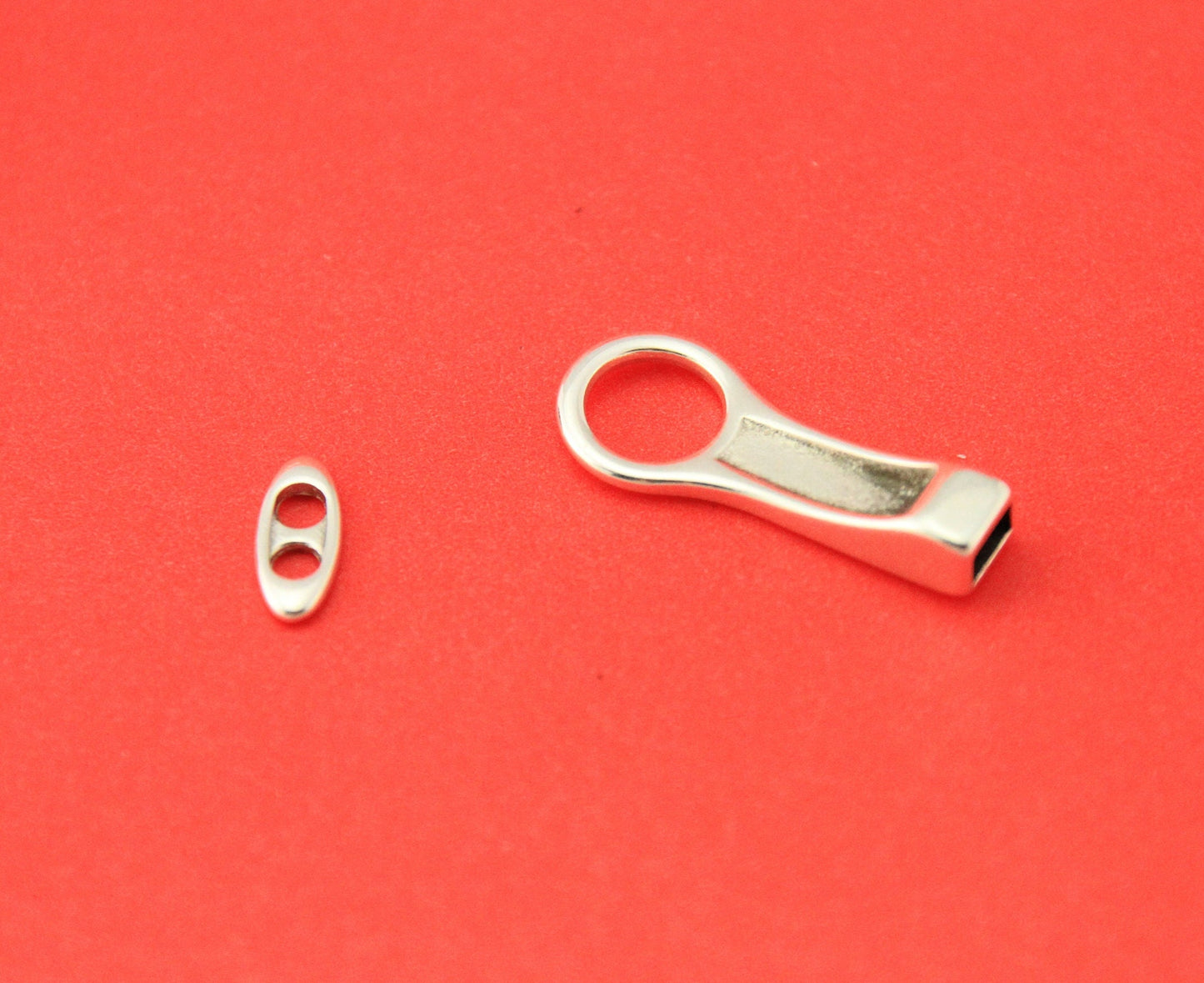 RC0183>>MADE in EUROPE zamak toggle clasp for round cord, 3mm cord clasp, 6x3mm cord toggle clasp, silver toggle clasp (NG3386) Qty1