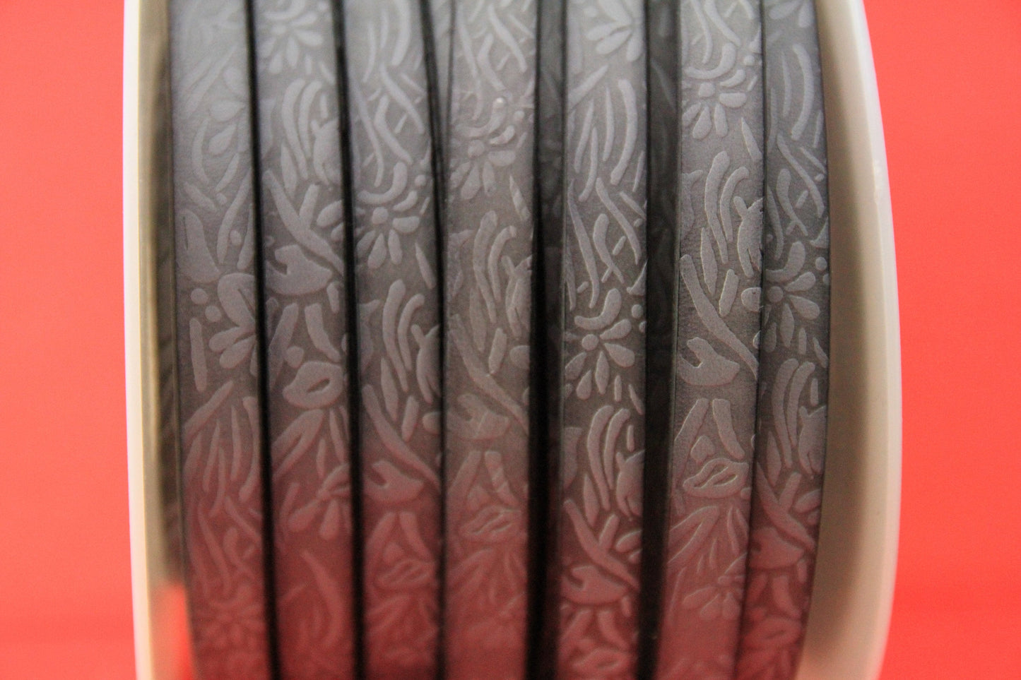 MADE in EUROPE 24'' flat 10mm engraved leather cord, 10mm flat leather cord, 10mm embossed leather cord (509/10/41)