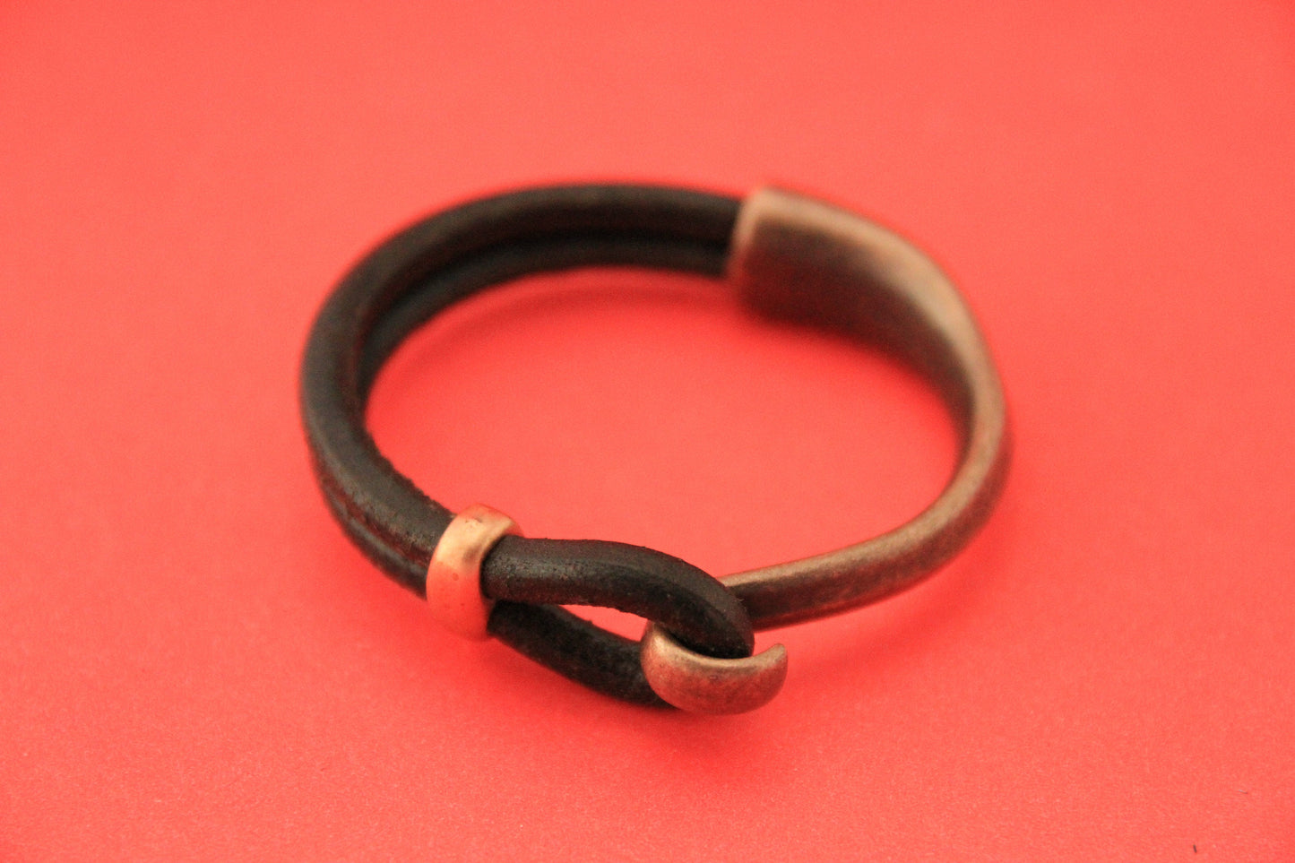 B0010>>MADE in EUROPE zamak half bracelet, hook half bracelet qty1